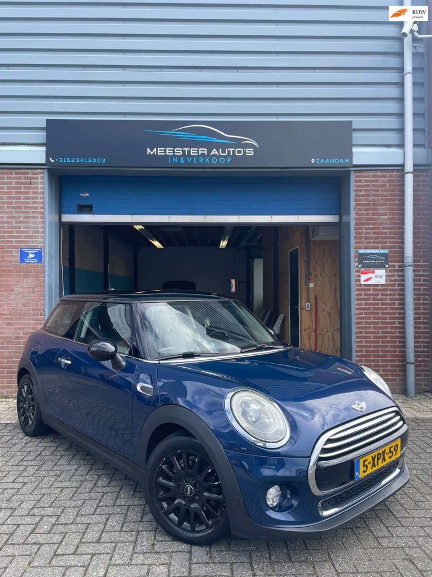 Foto van MINI COOPER