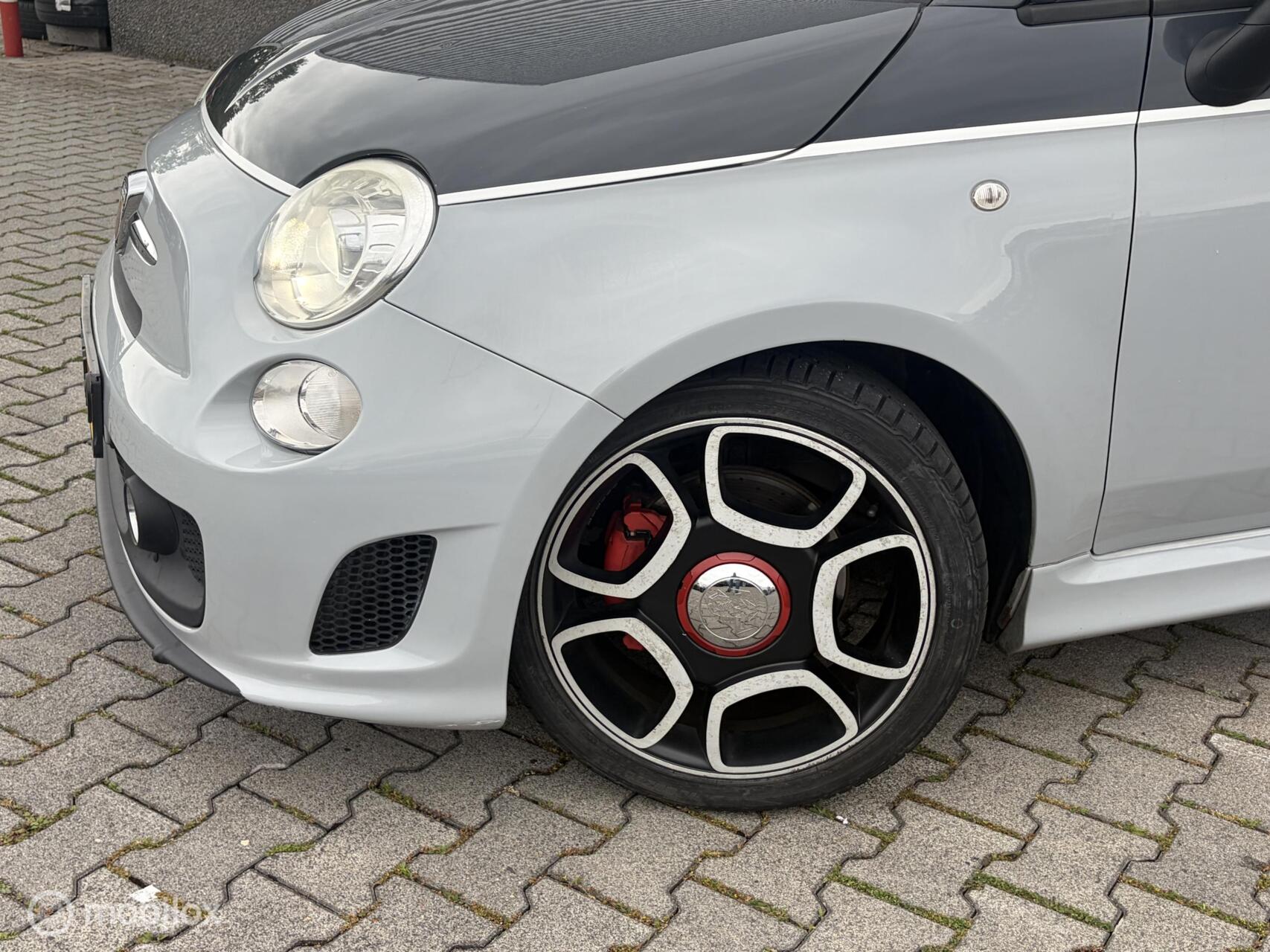 Foto van Fiat 500 Abarth