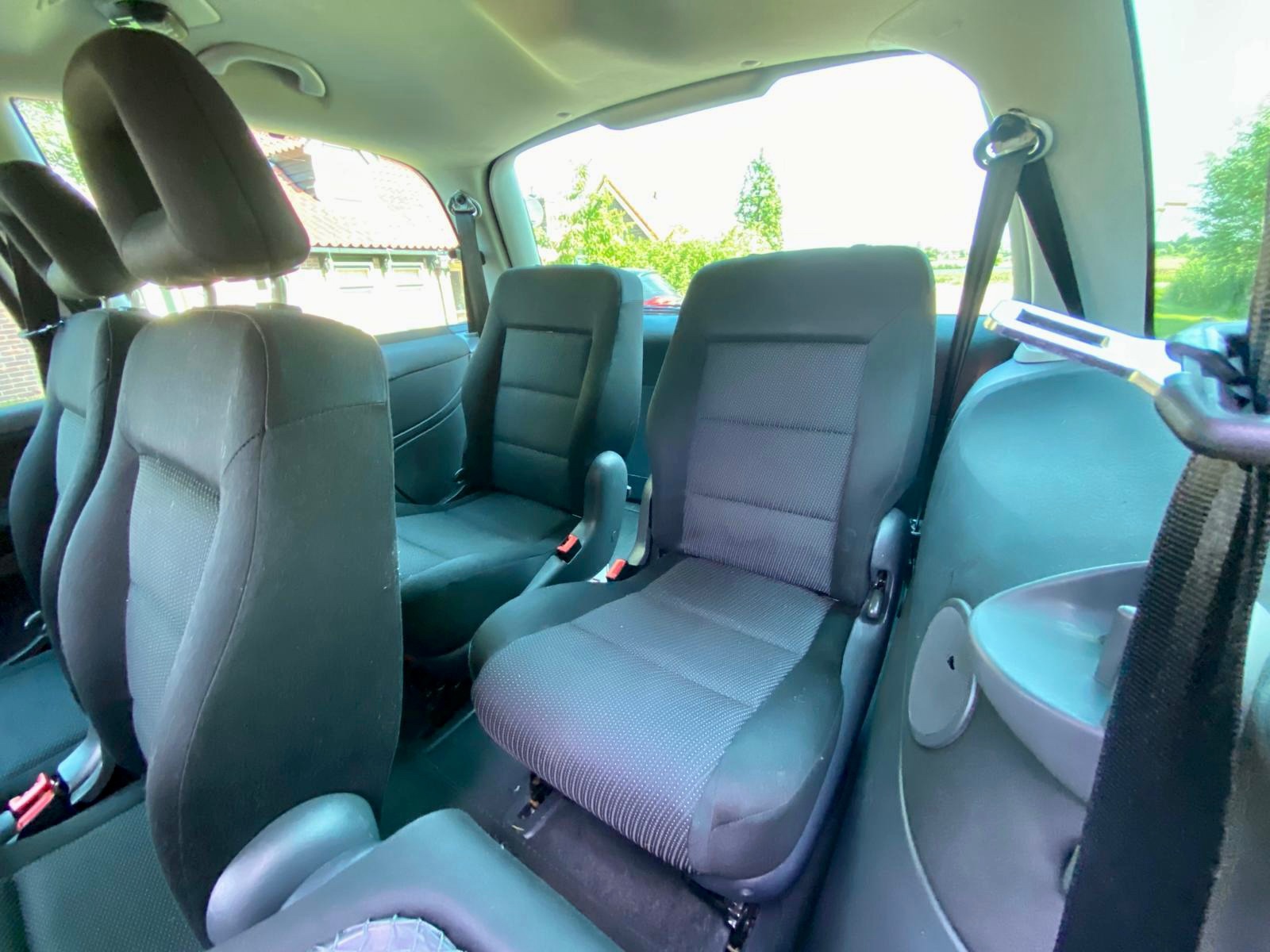 Foto van Seat Alhambra