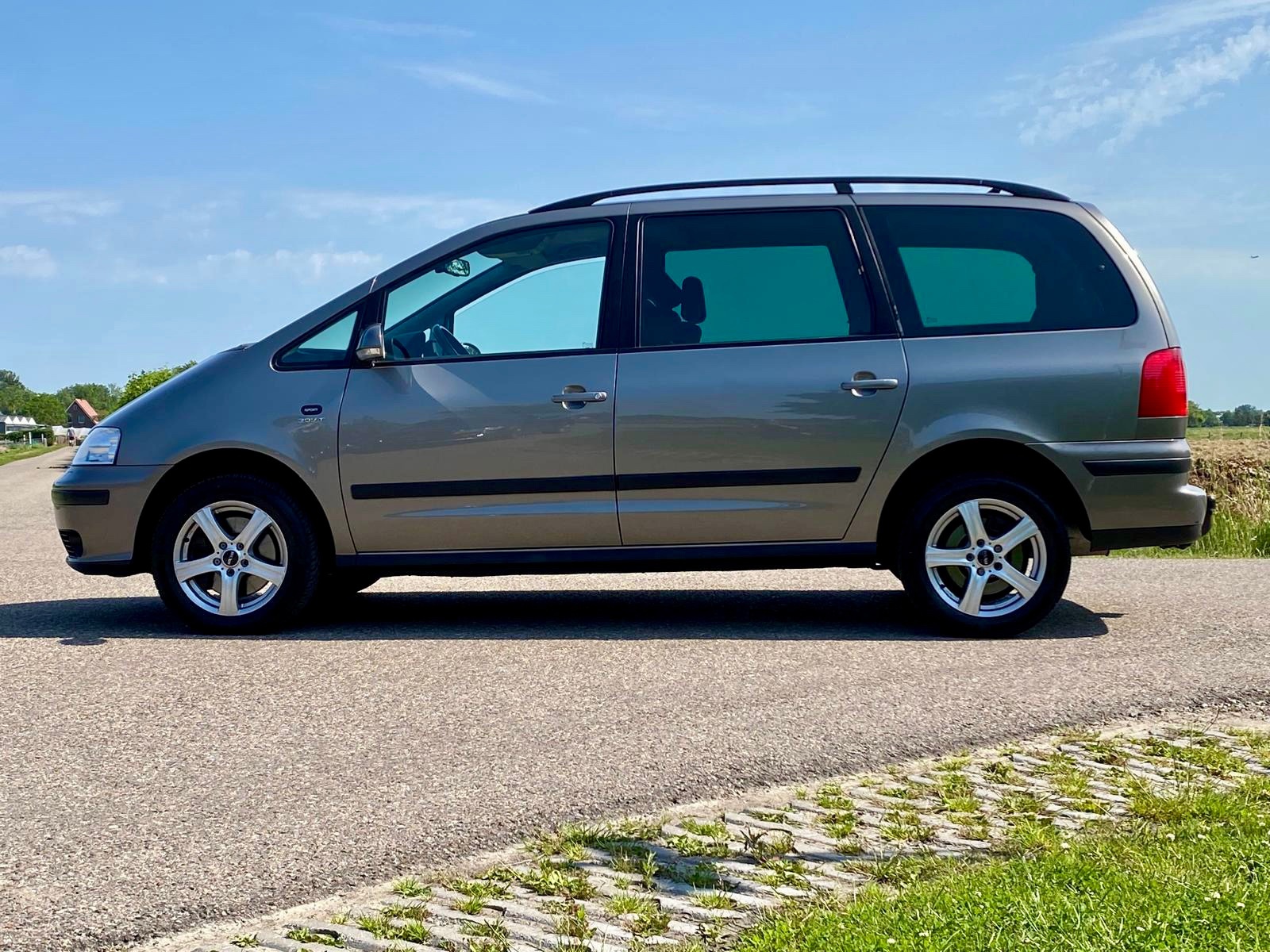 Foto van Seat Alhambra