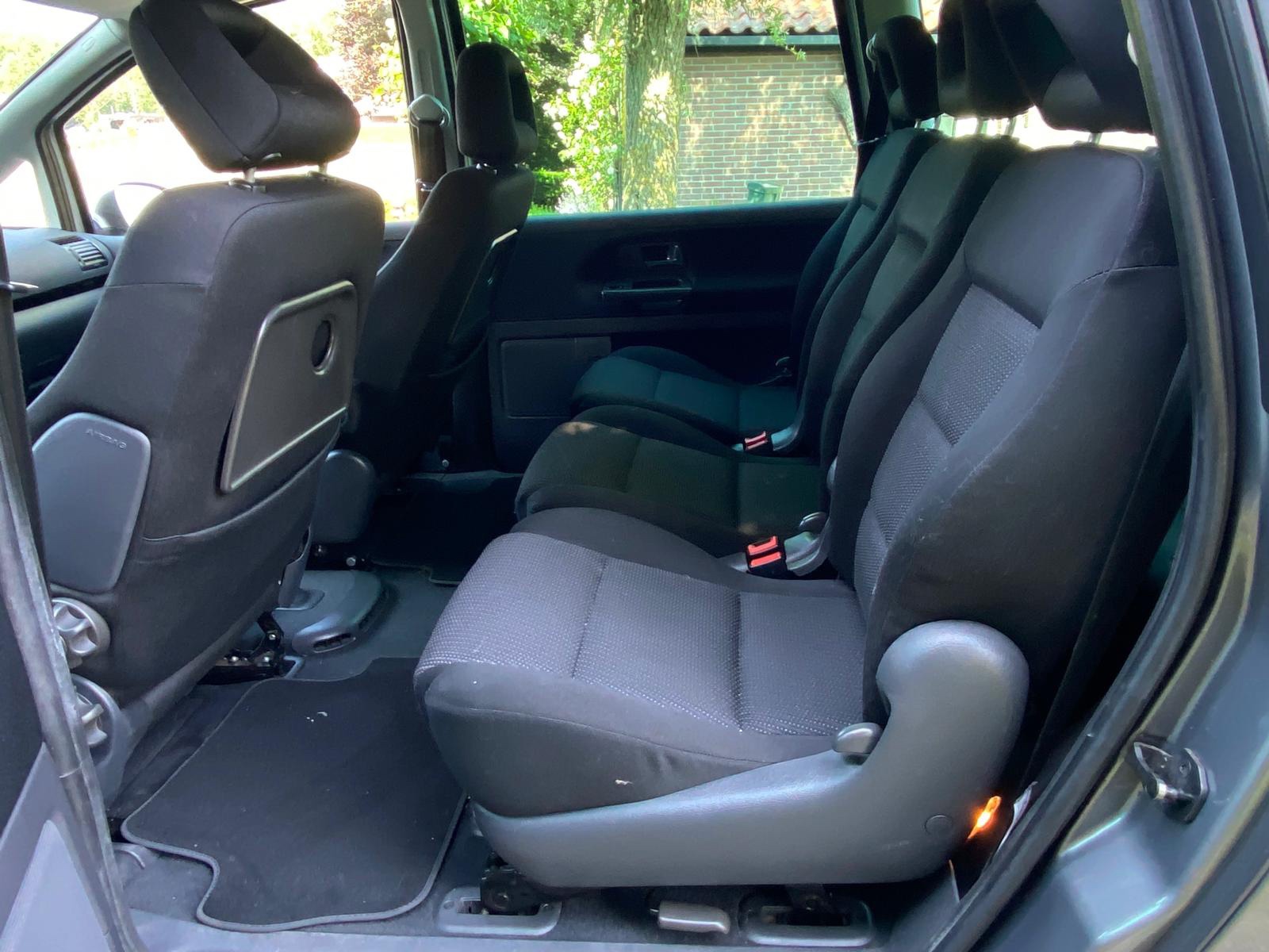 Foto van Seat Alhambra