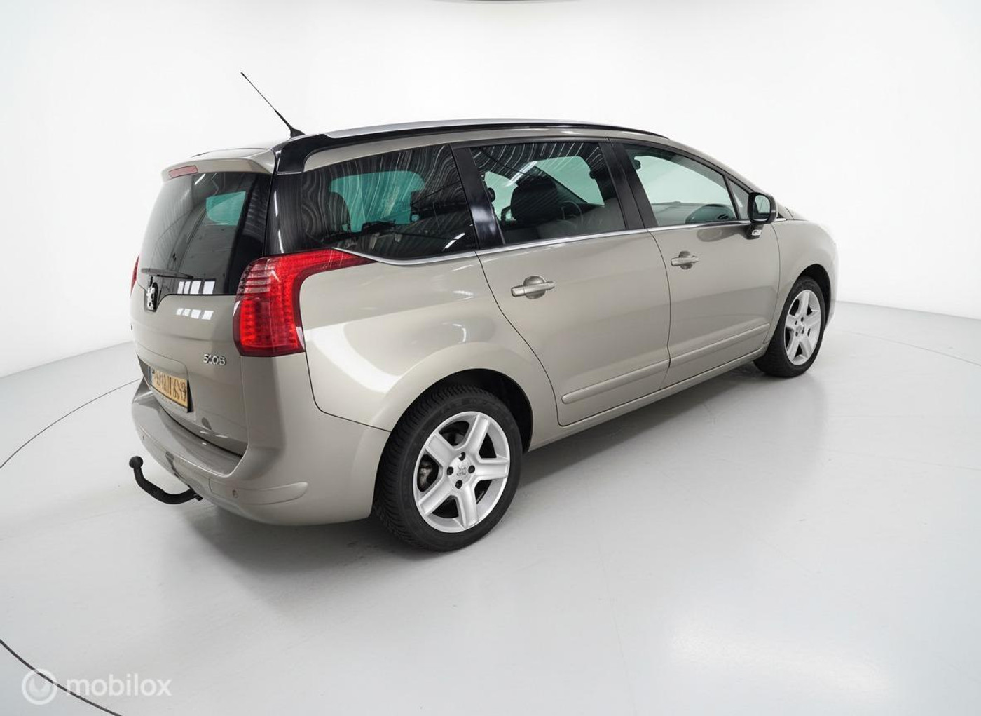 Foto van Peugeot 5008