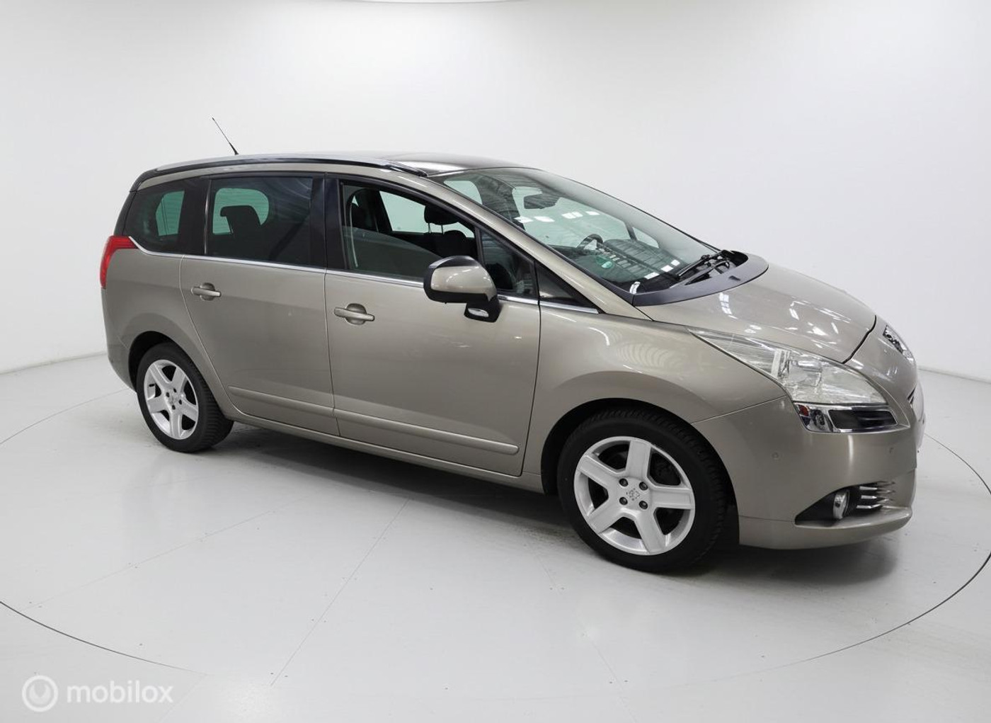 Foto van Peugeot 5008