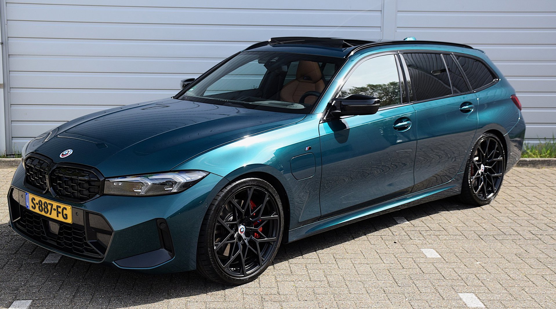 Foto van BMW 330e