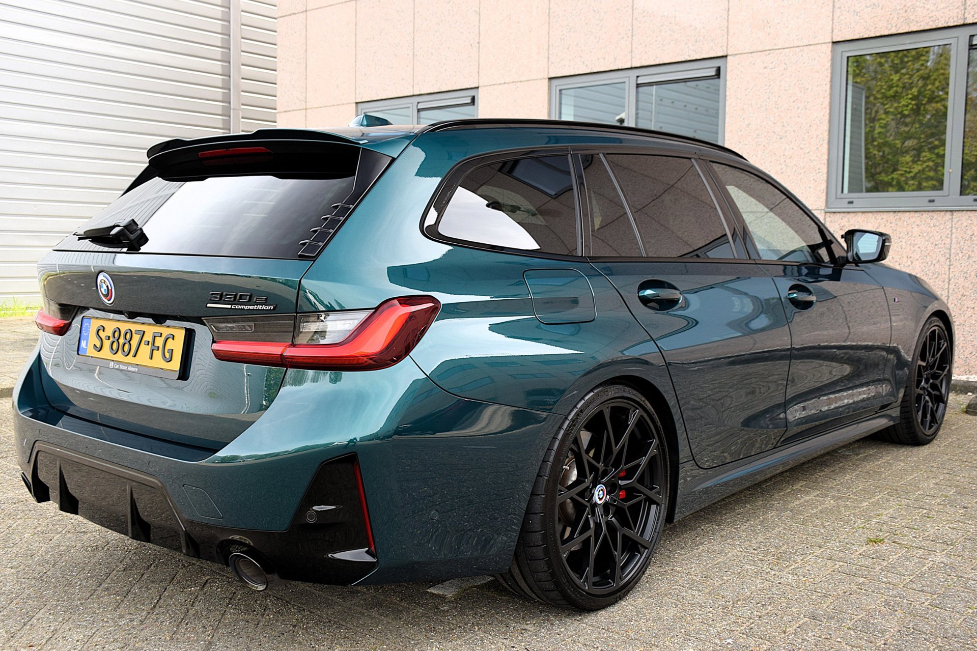 Foto van BMW 330e