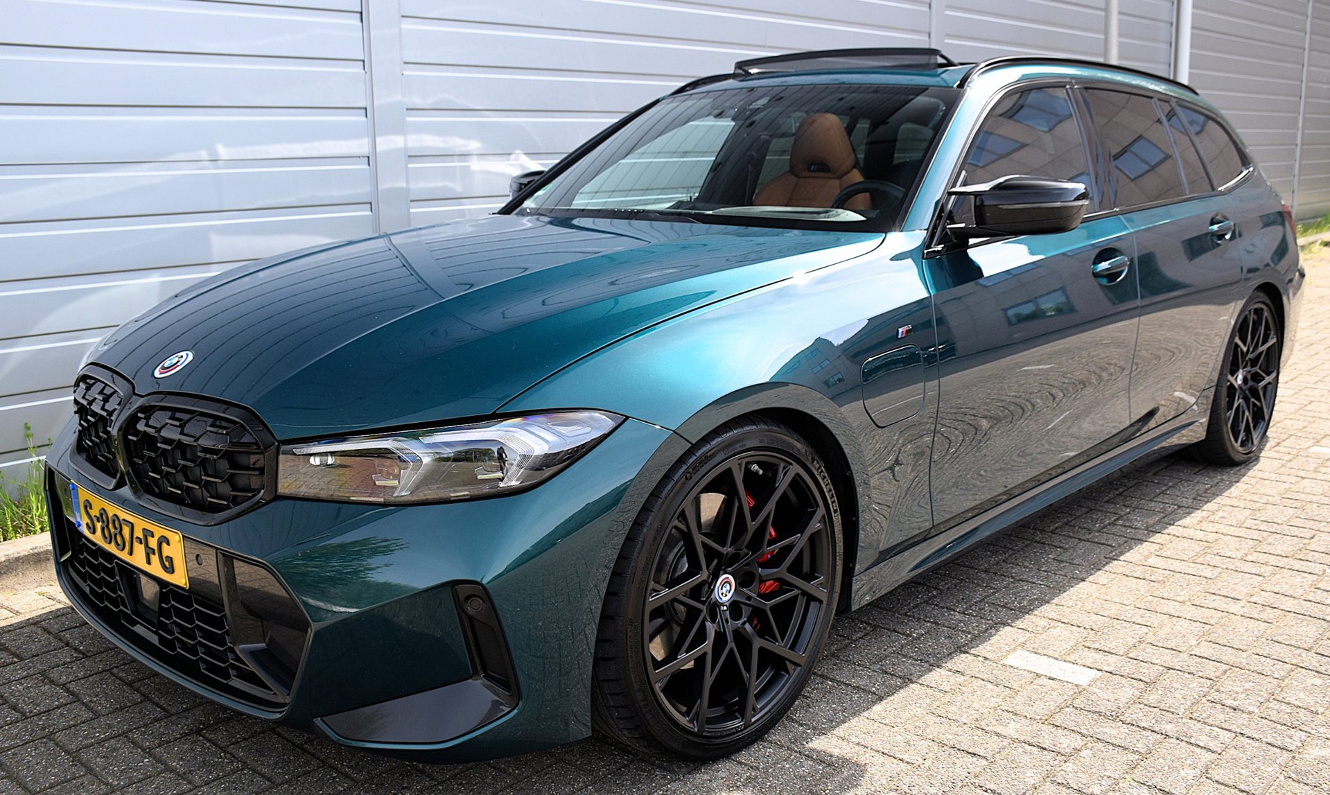 Foto van BMW 330e