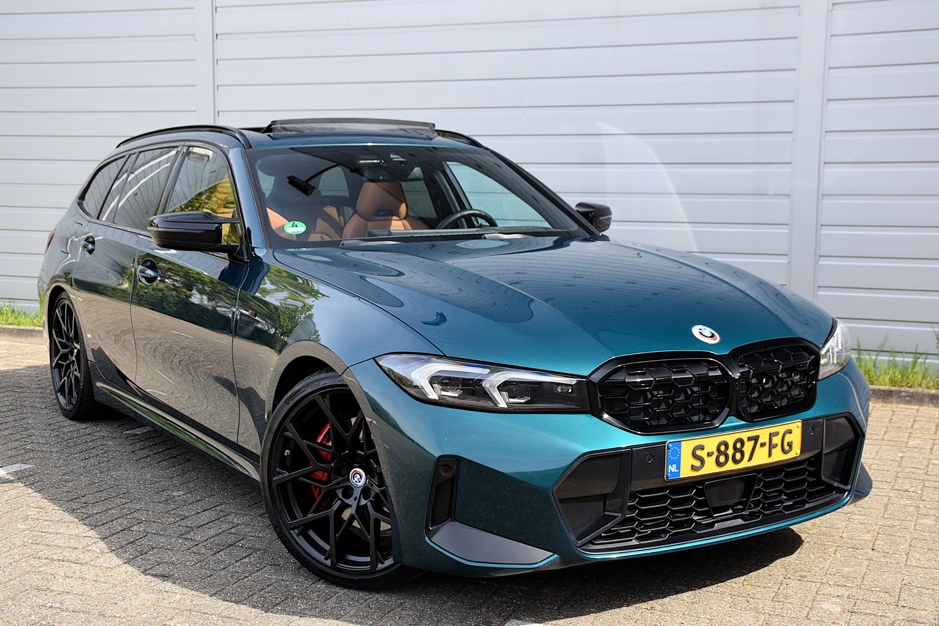 Foto van BMW 330e