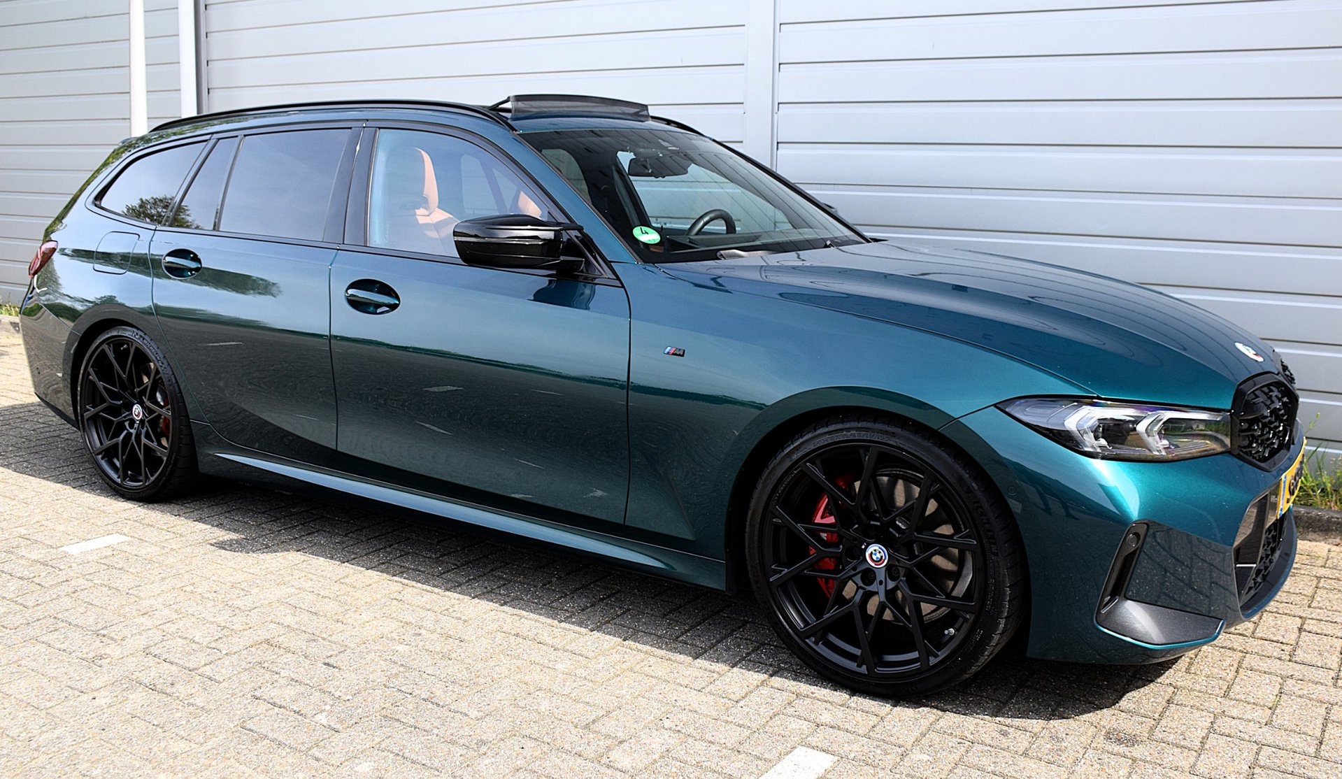 Foto van BMW 330e