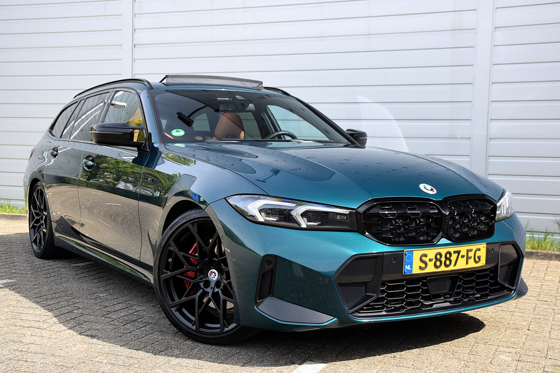 Foto van BMW 330e