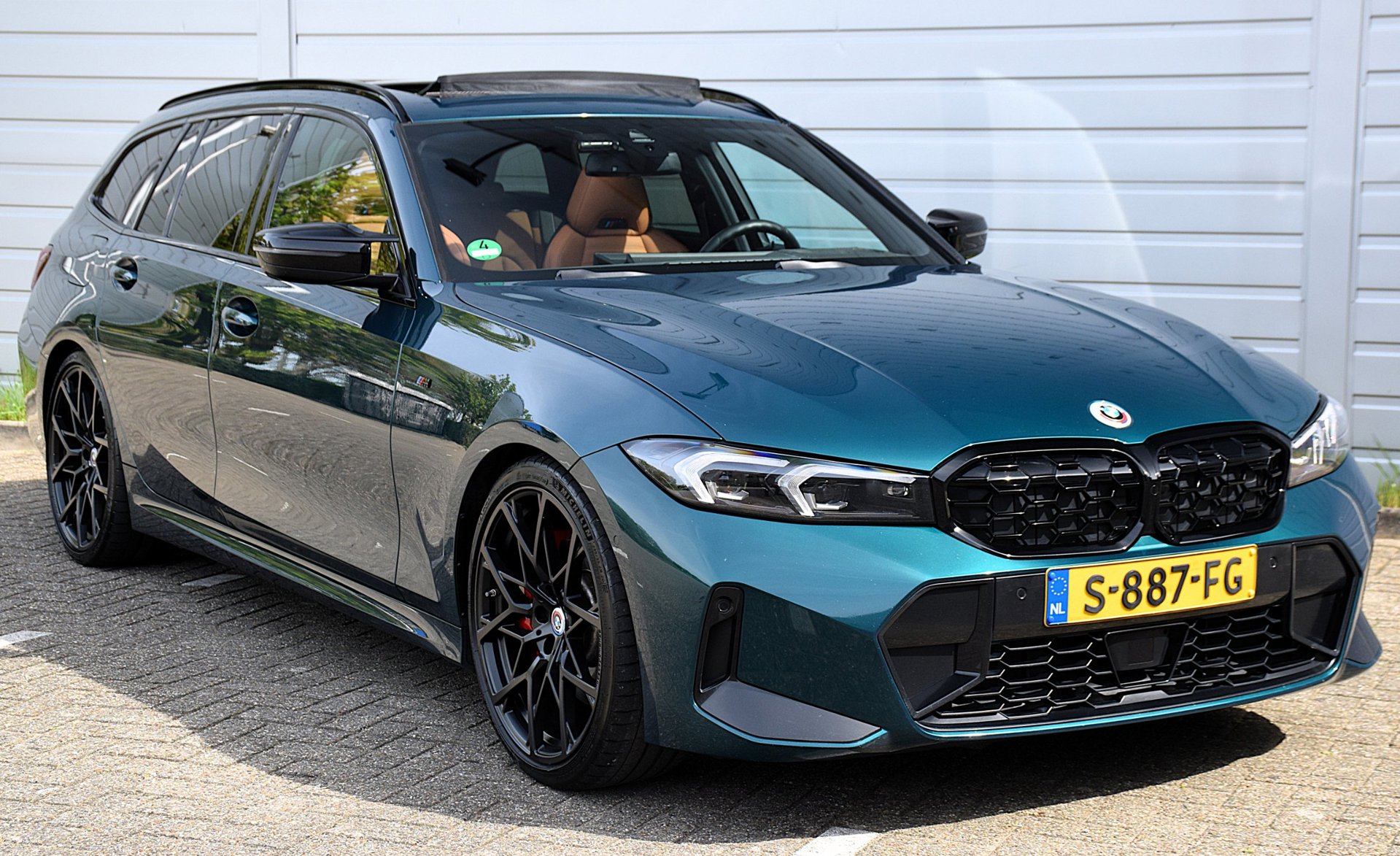 Foto van BMW 330e