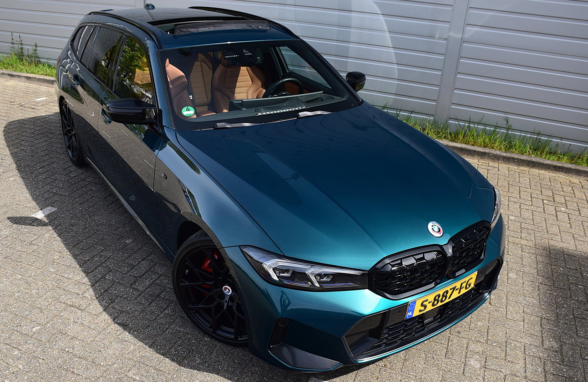 Foto van BMW 330e