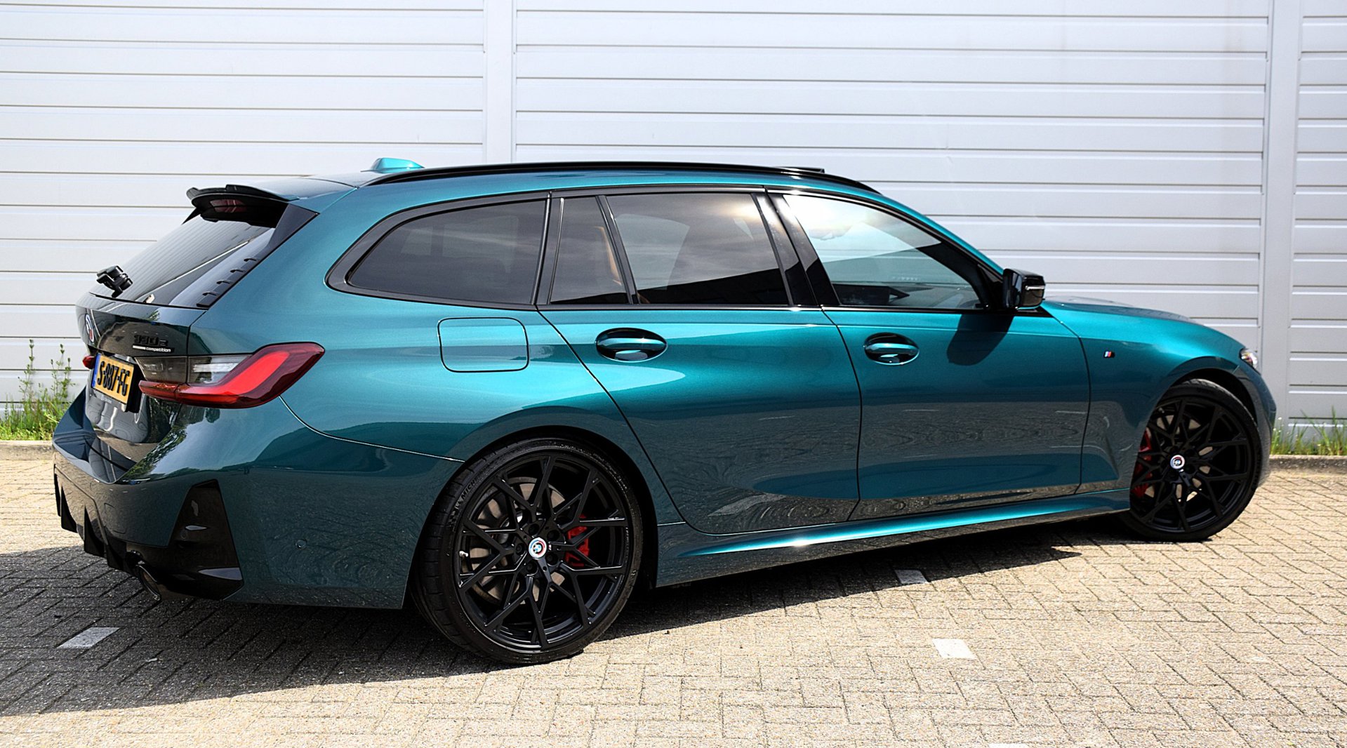 Foto van BMW 330e