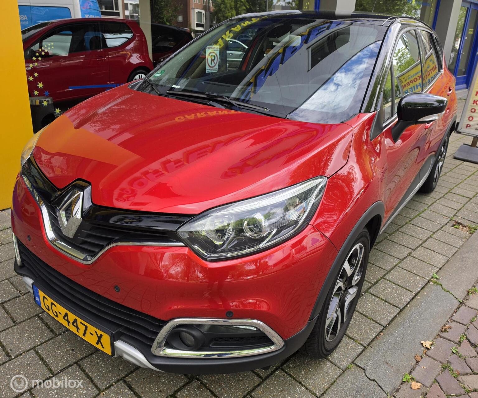 Renault Captur 1.2 TCe Helly Hansen AUTOMAAT 2015 - voorkant
