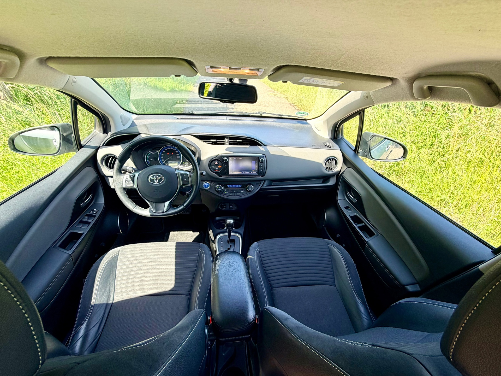 Foto van Toyota Toyota Yaris Hybrid