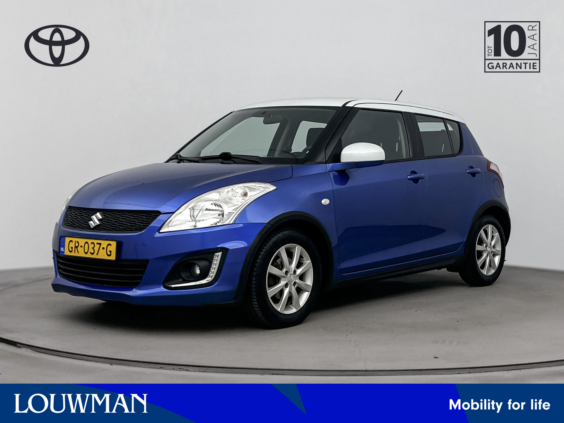 Suzuki Swift 1.2 Dynamic EASSS 2015 - voorkant