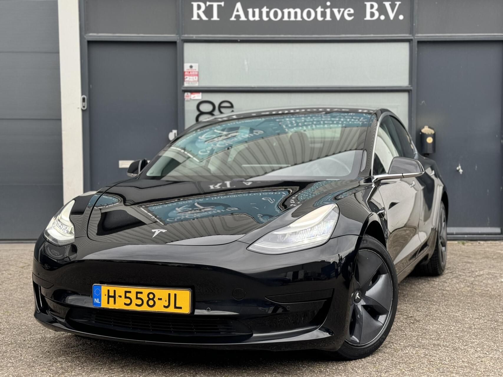 Tesla Model 3 Standard RWD Plus 60 kWh 2020 - voorkant