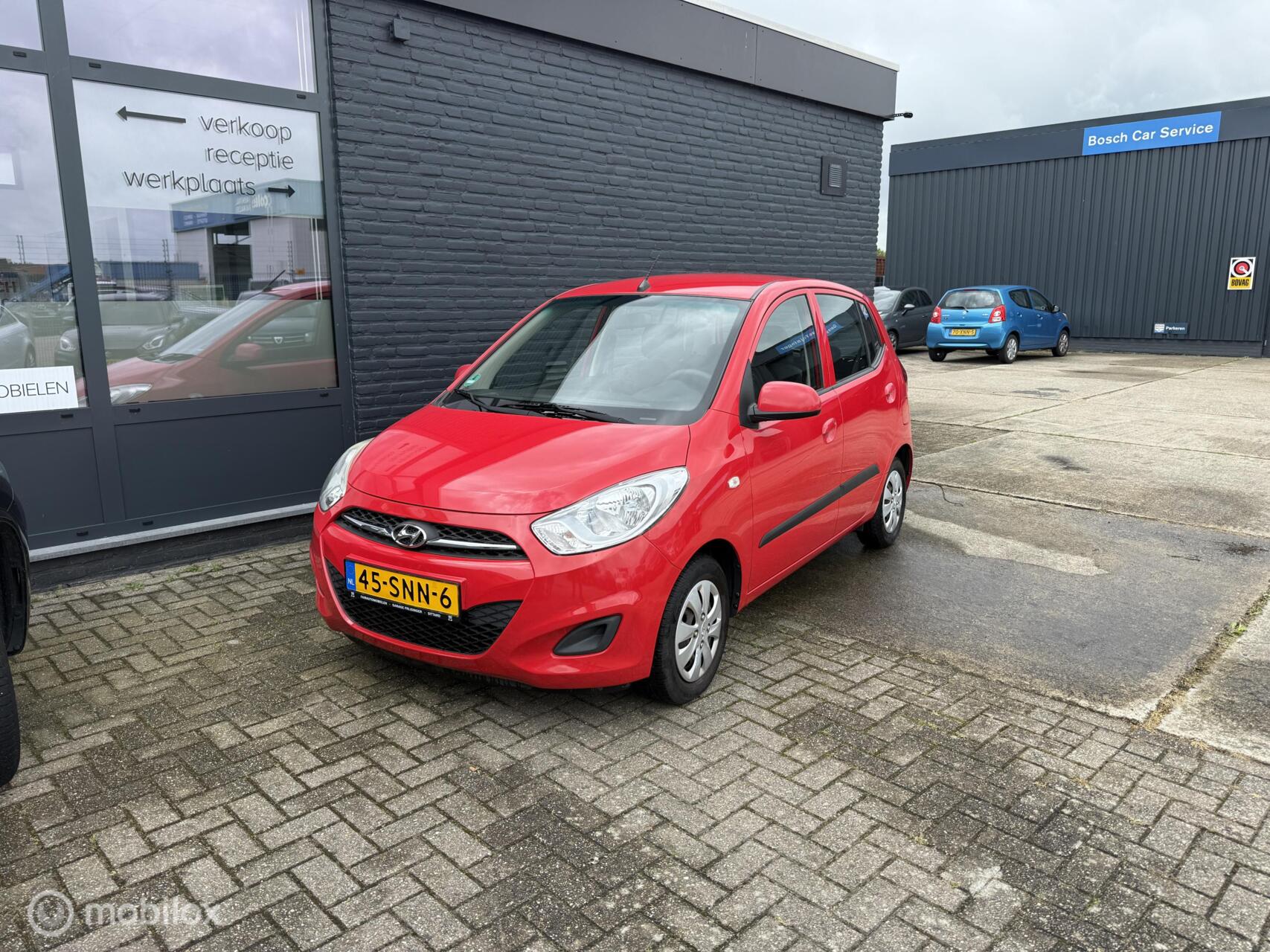 Hyundai I 10 1.1 i-Drive Cool 2011 - voorkant