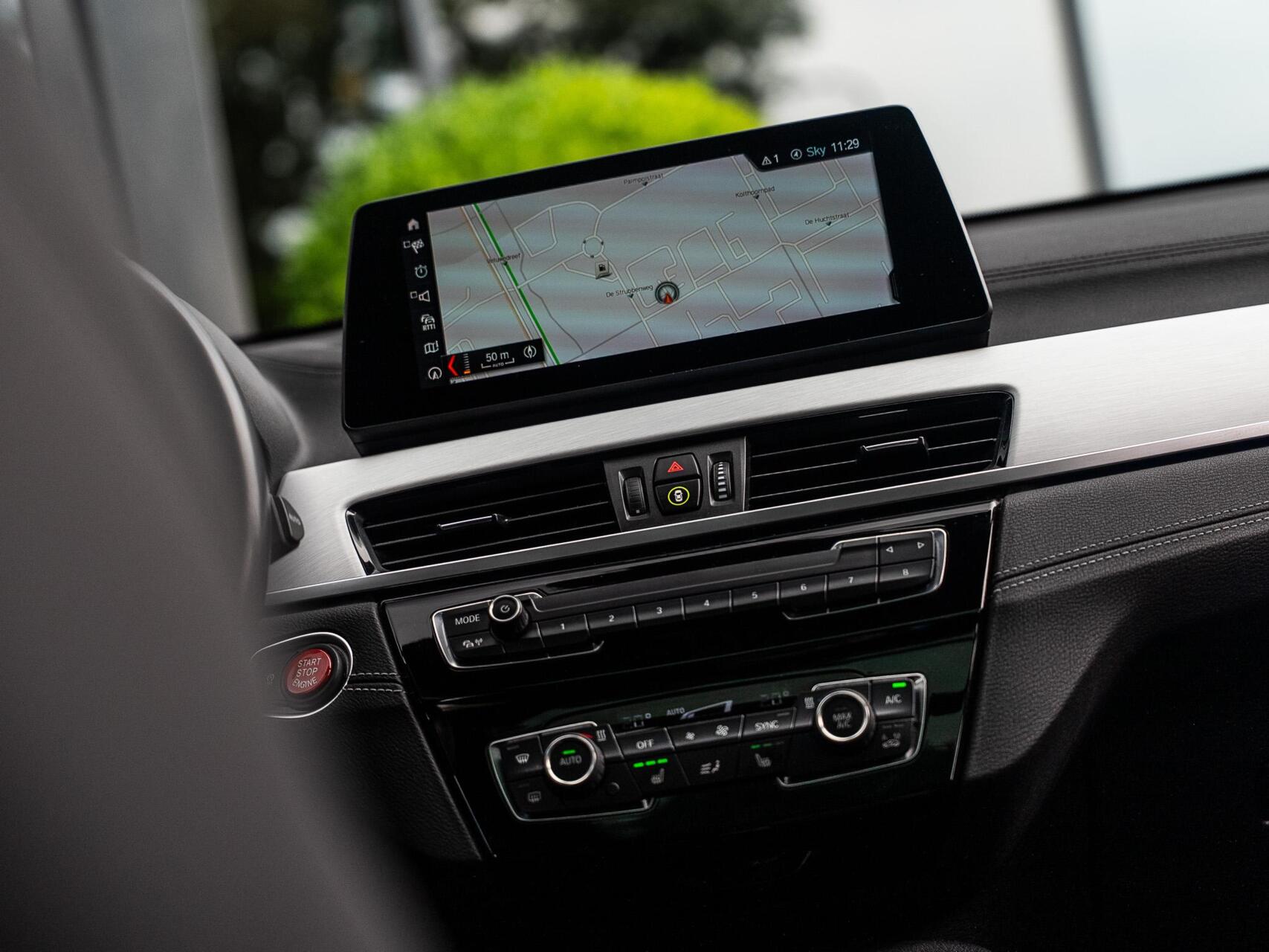Foto van BMW X2 Sdrive20i