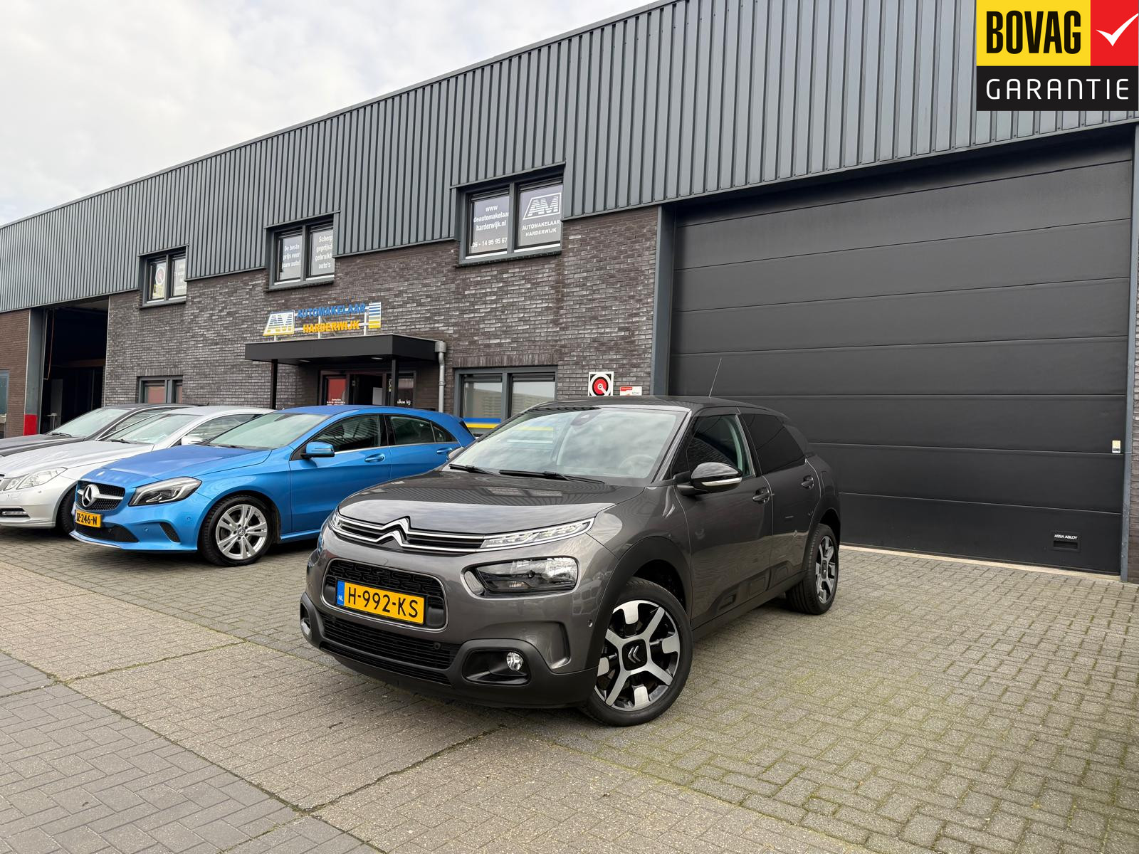 Citroen C4 Cactus 1.2 PureTech Business Plus 2020 - voorkant