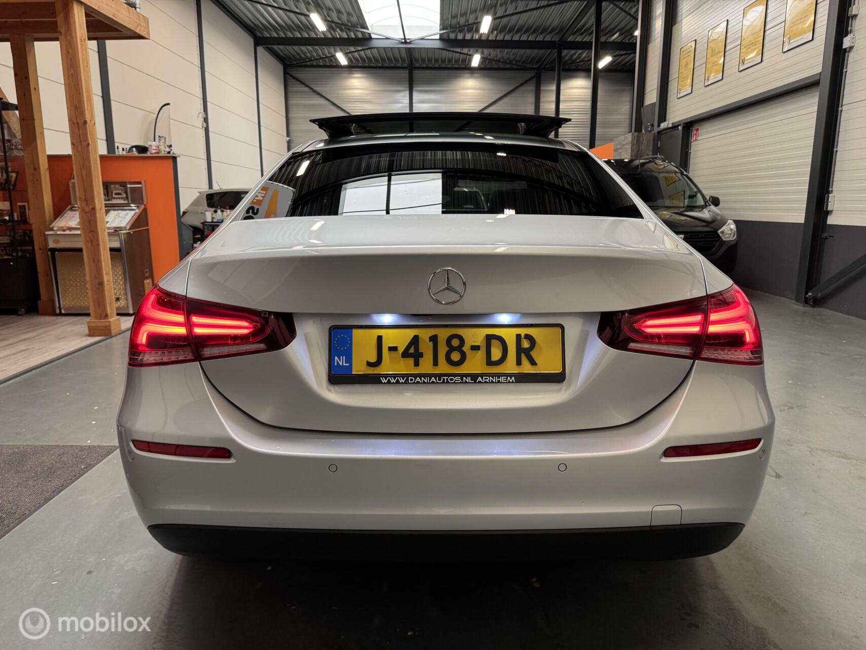 Foto van Mercedes-Benz A 200