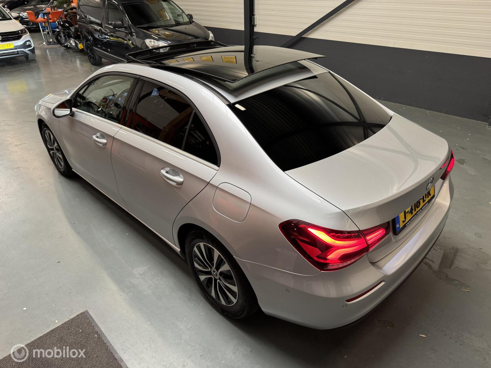 Foto van Mercedes-Benz A 200