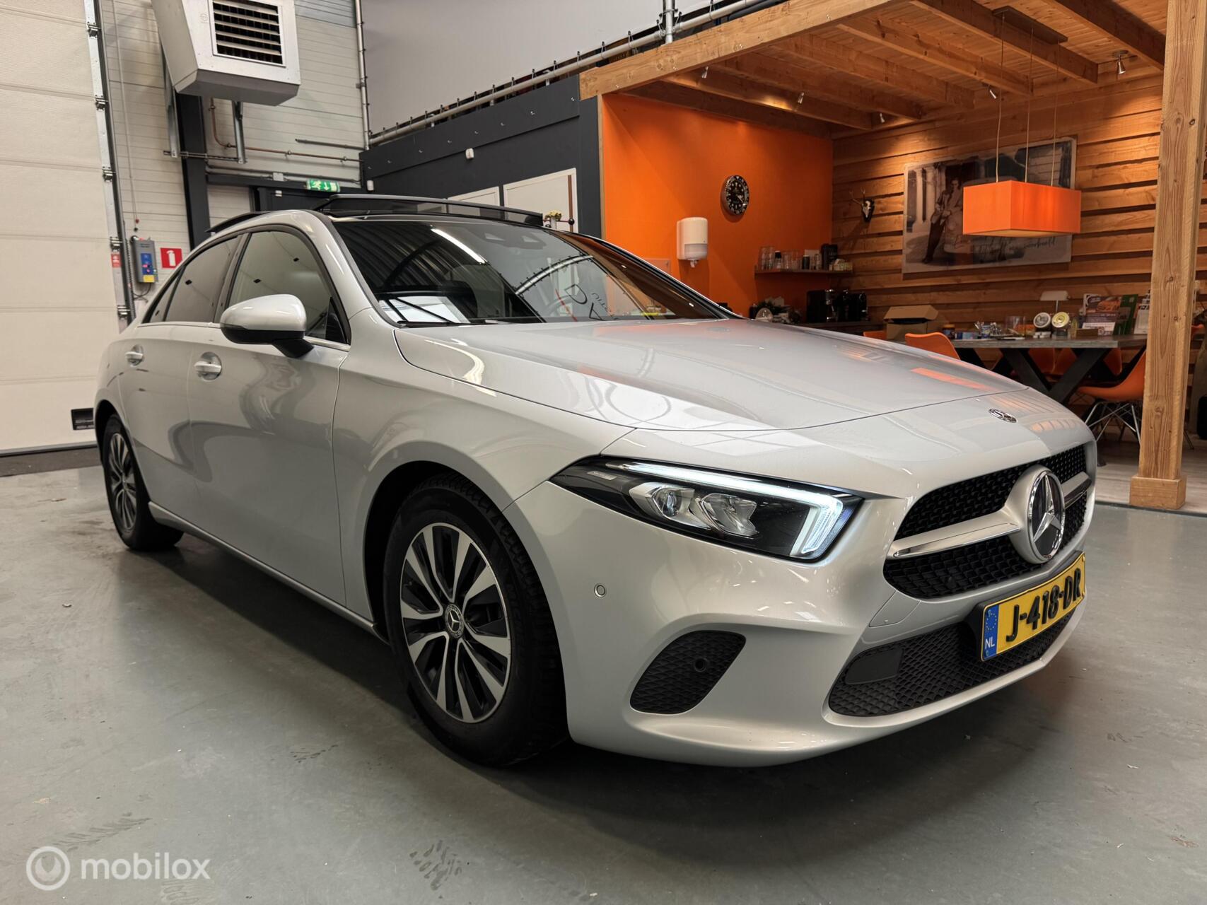 Foto van Mercedes-Benz A 200