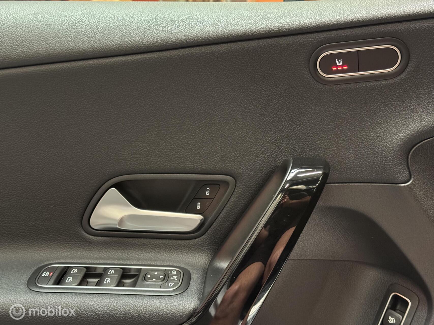 Foto van Mercedes-Benz A 200