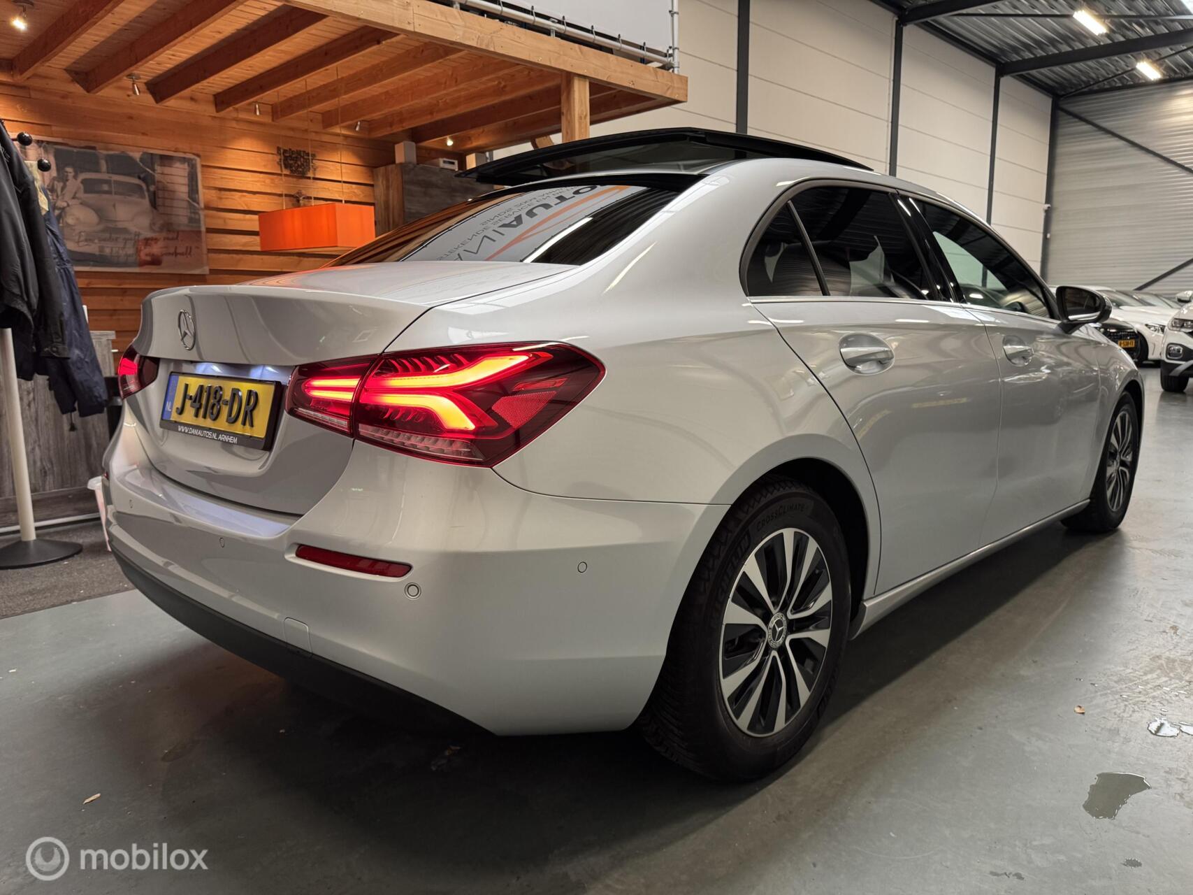 Foto van Mercedes-Benz A 200