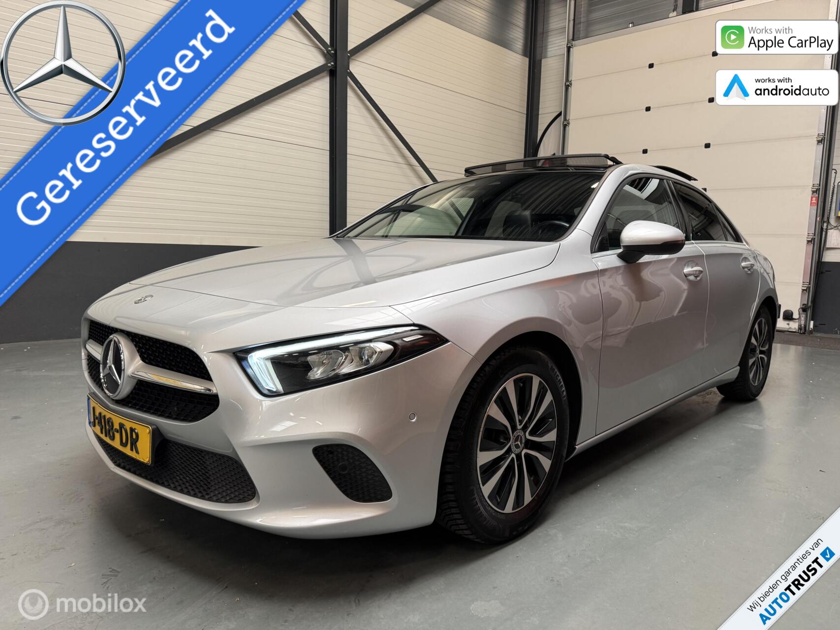 Mercedes-Benz A 200 200 Business Luxury Pano|LED|NL-Auto 2020 - voorkant