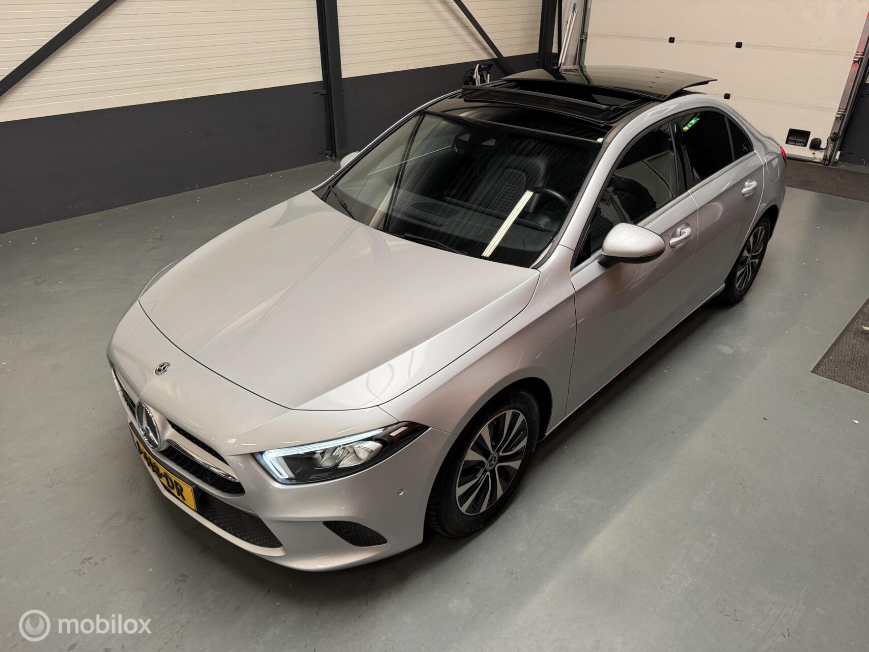Foto van Mercedes-Benz A 200