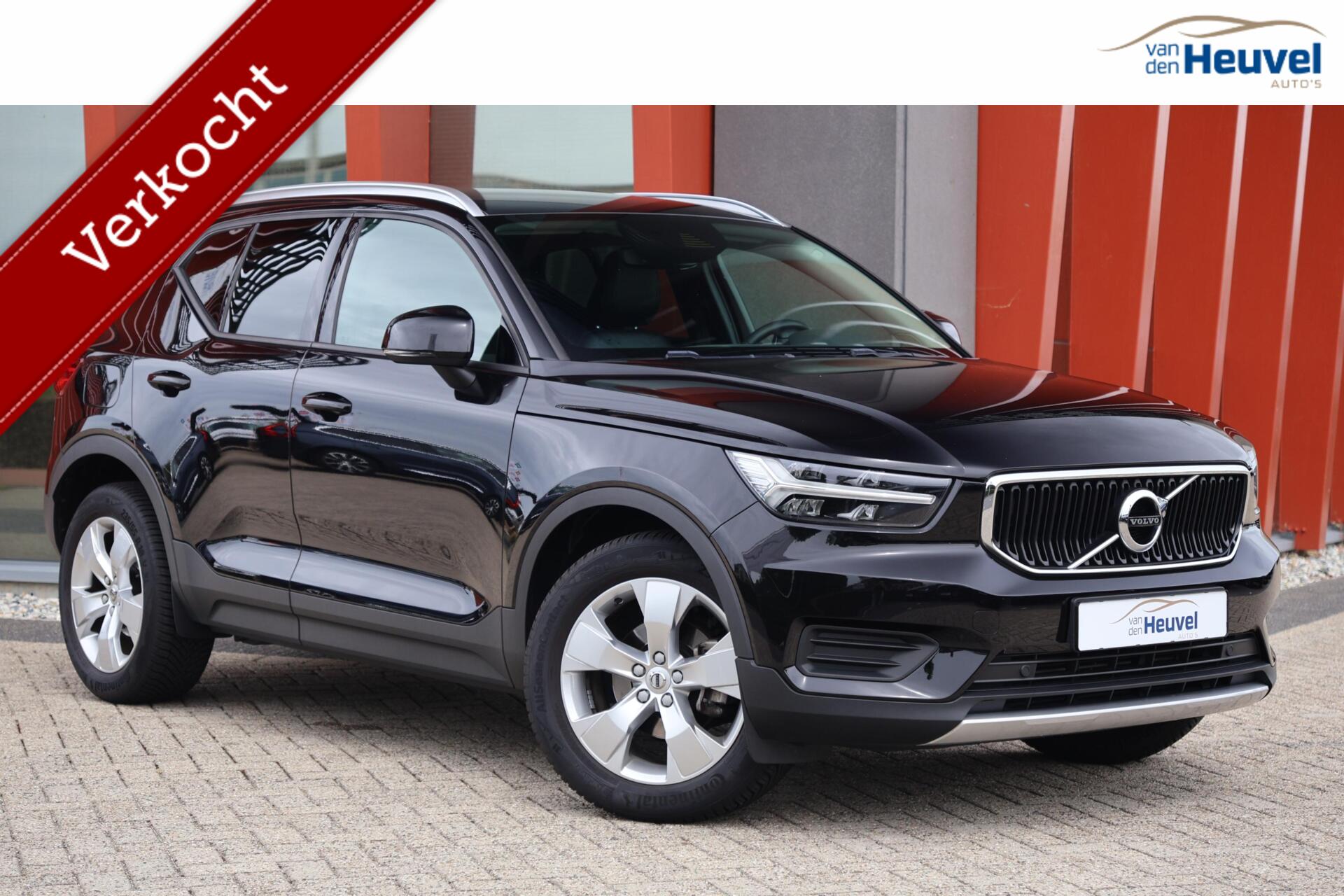 Volvo XC40 T3 Momentum 2019 - voorkant