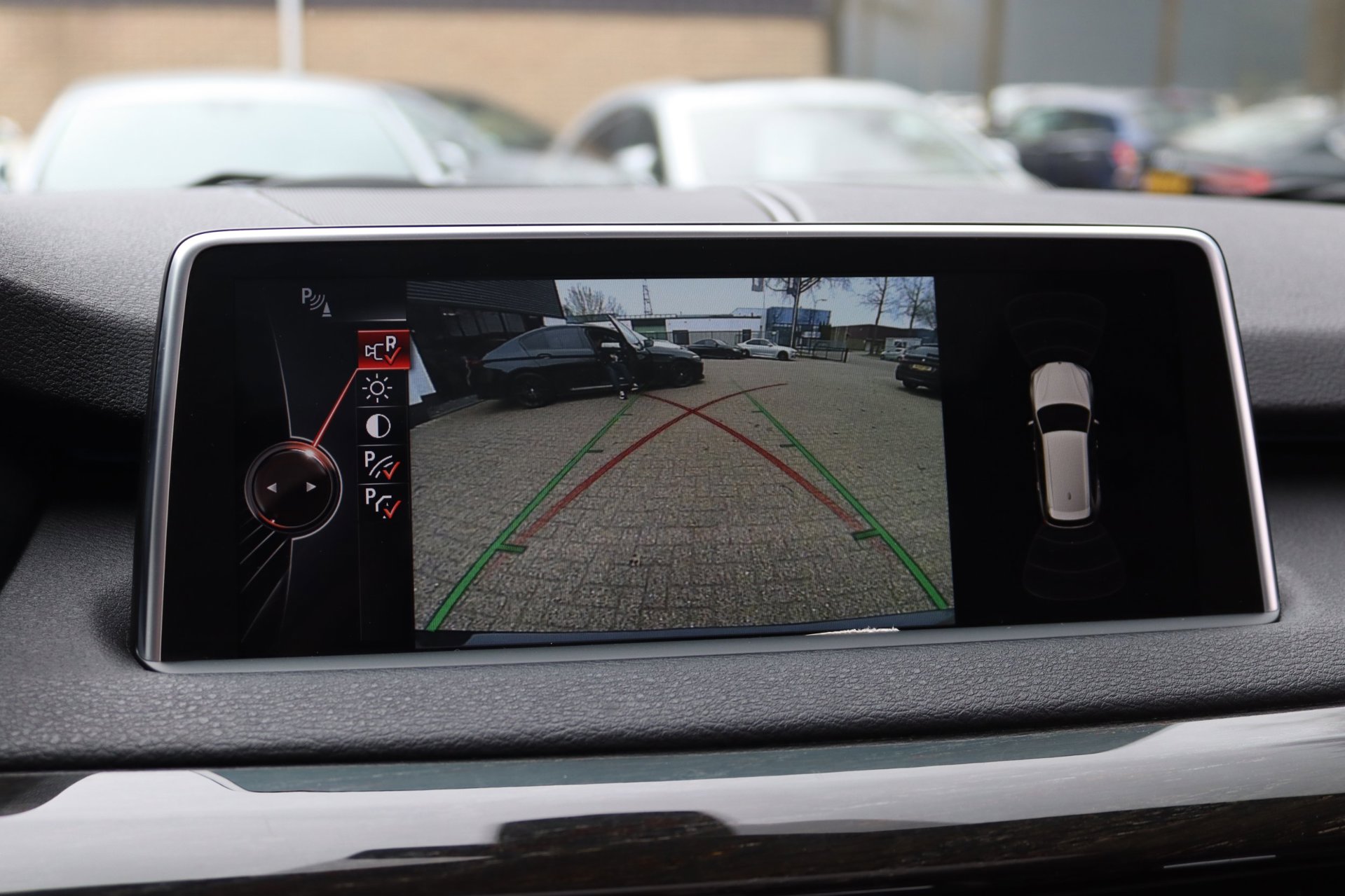 Foto van BMW X5 Xdrive50i