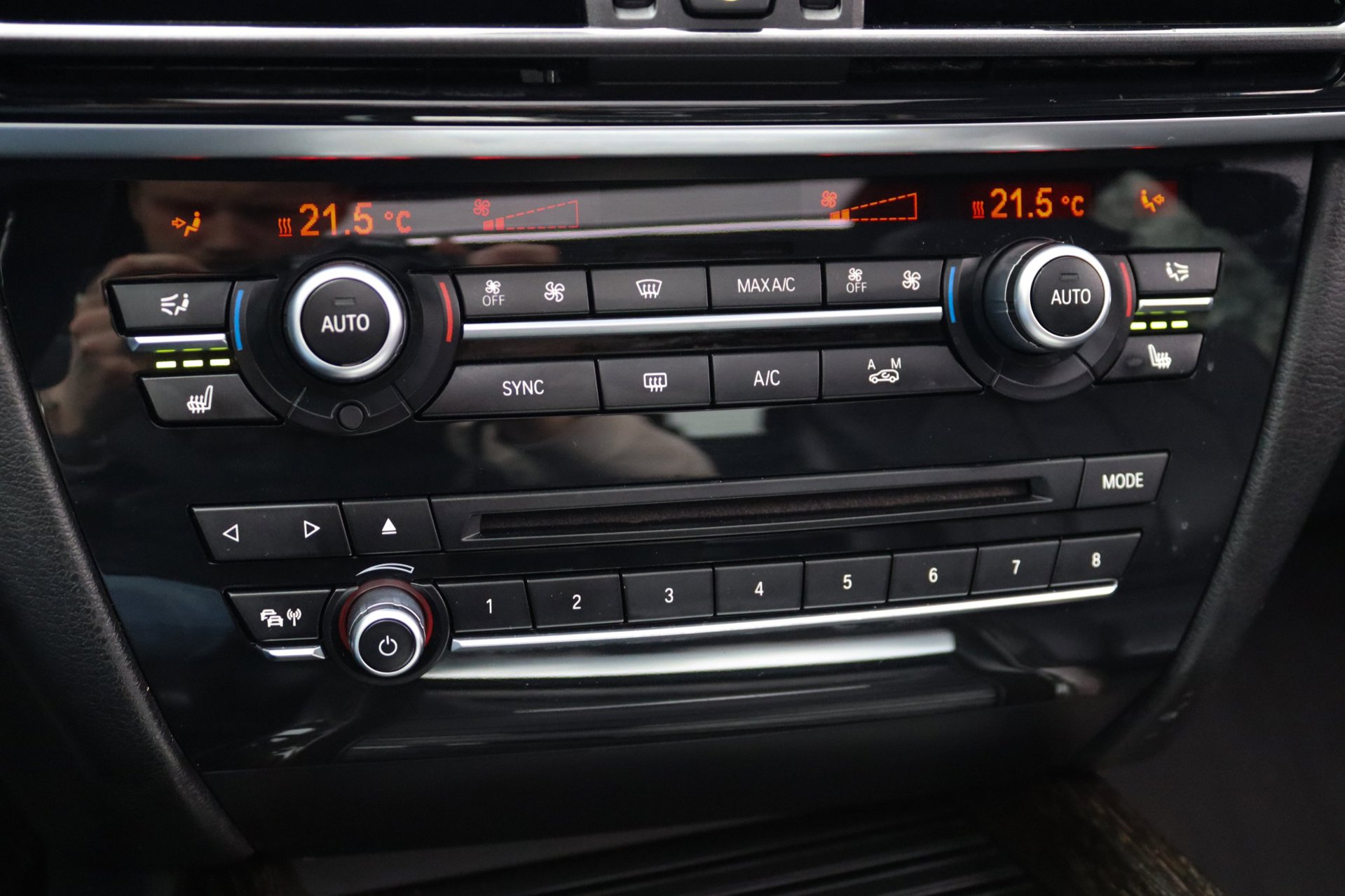 Foto van BMW X5 Xdrive50i