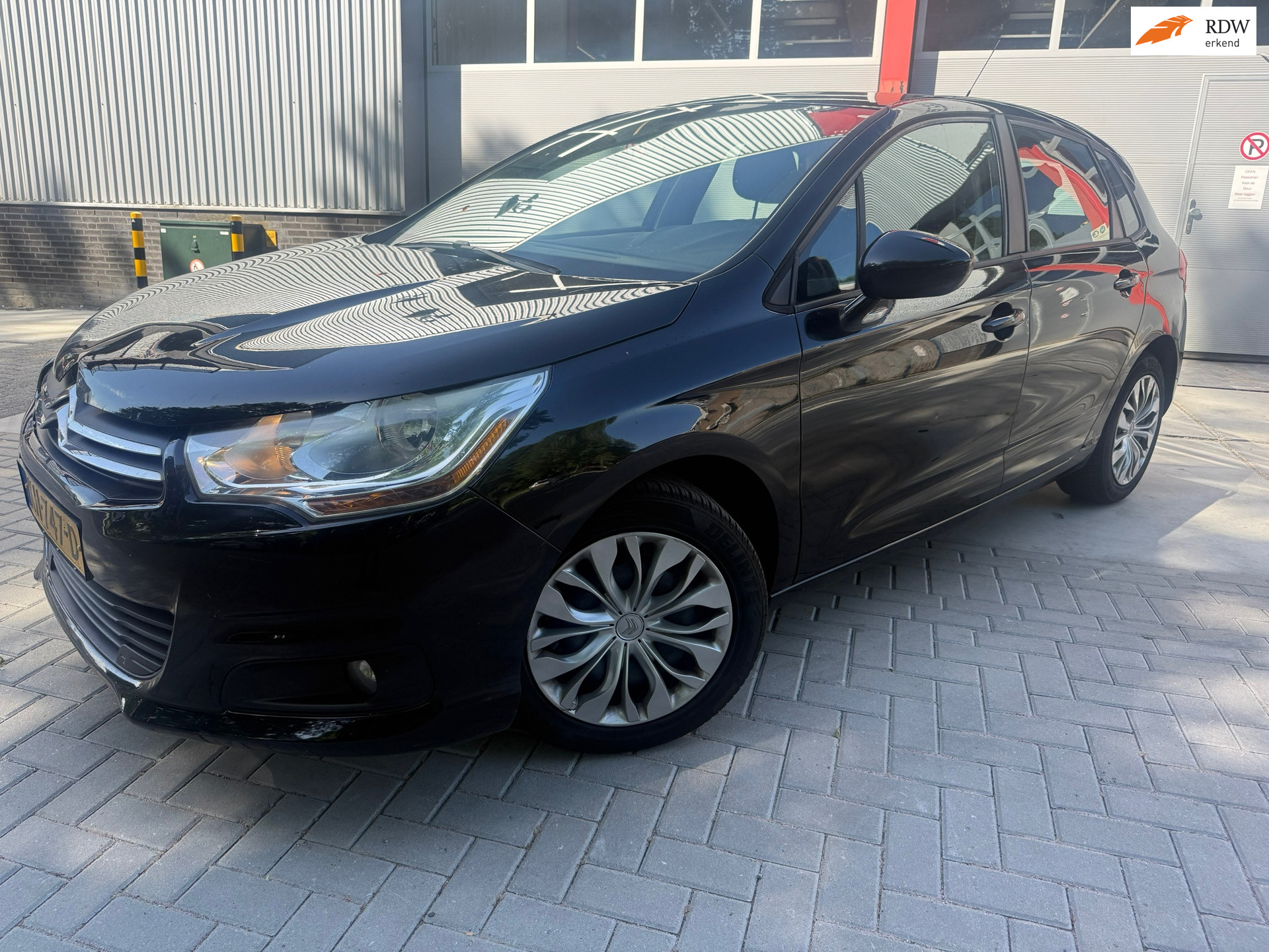 Citroen C4 1.4 VTi Attraction 2012 - voorkant