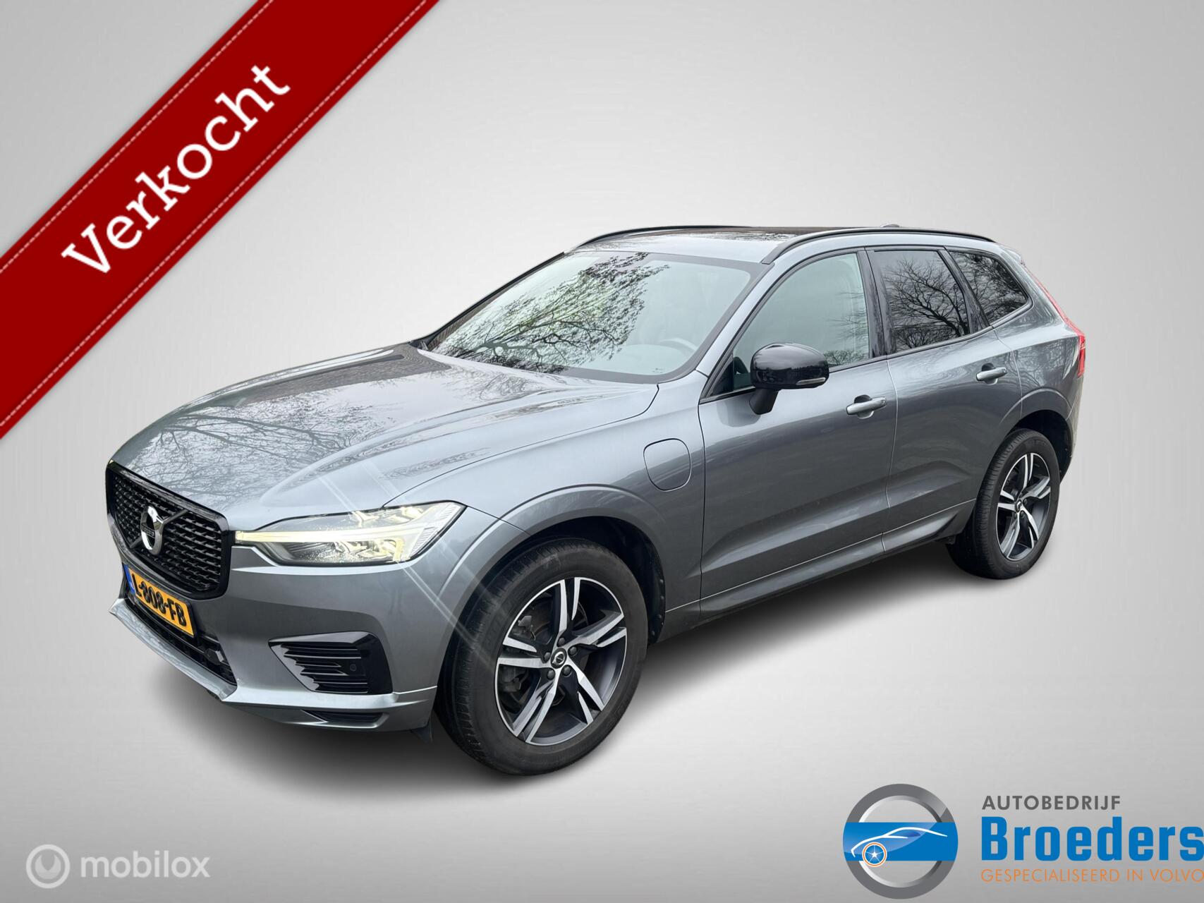 Volvo Xc60 2.0 Recharge T8 AWD R-Design 2021 - voorkant