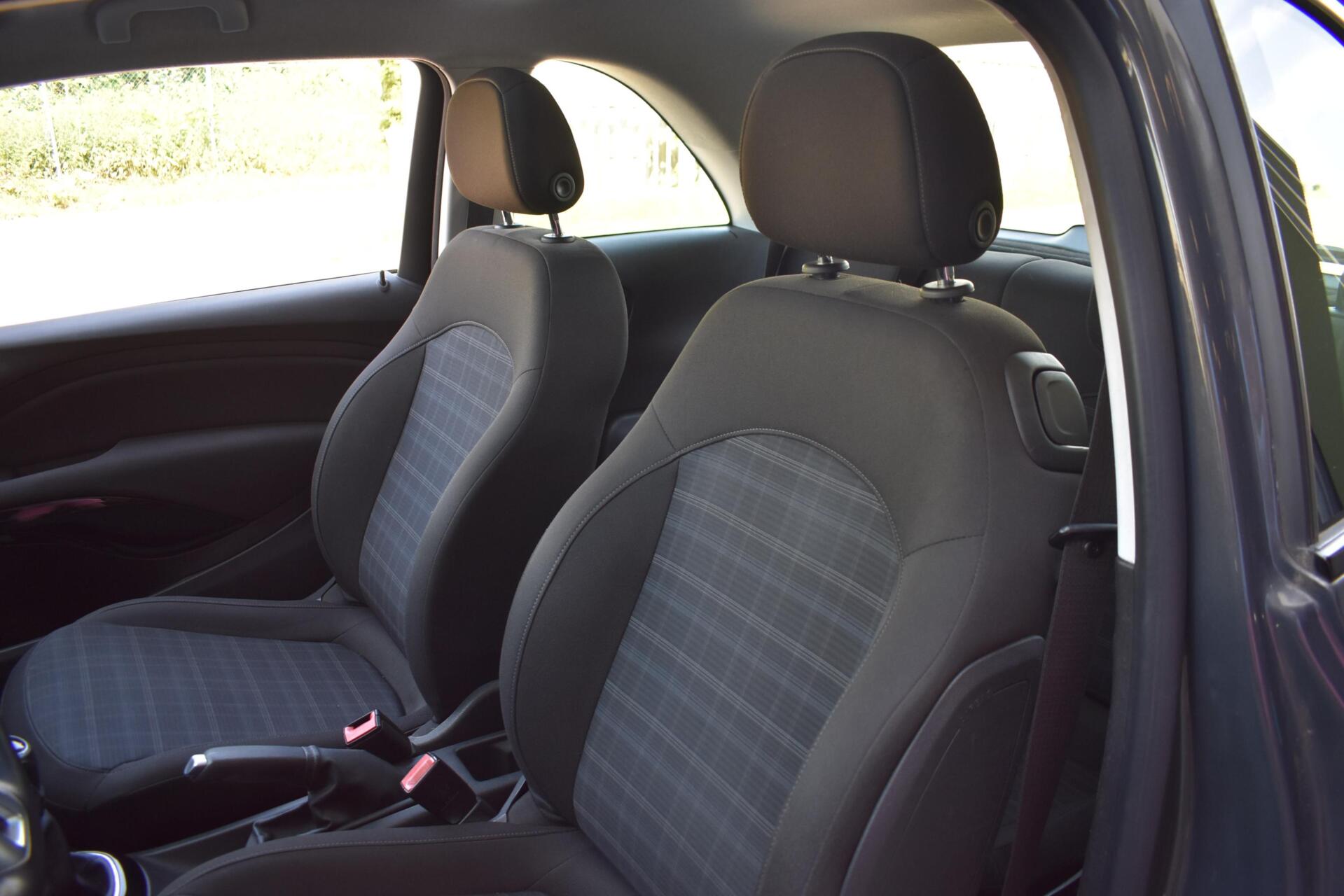 Foto van Opel Adam