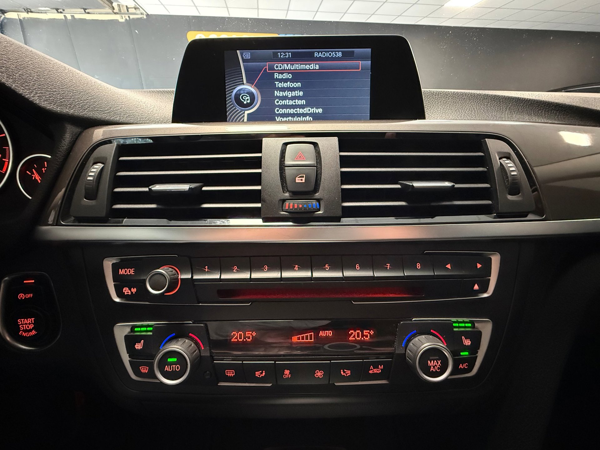 Foto van BMW 320i