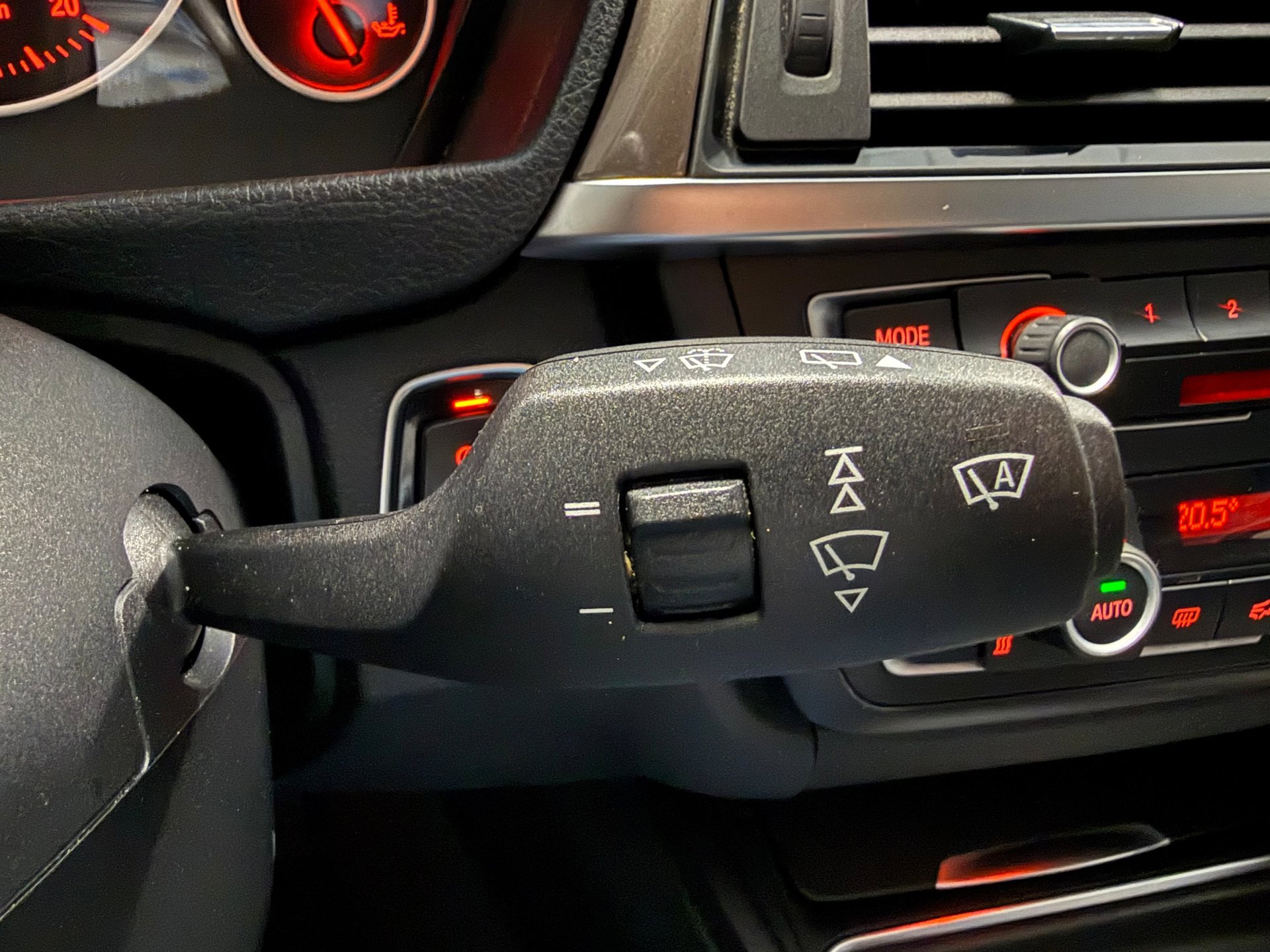 Foto van BMW 320i
