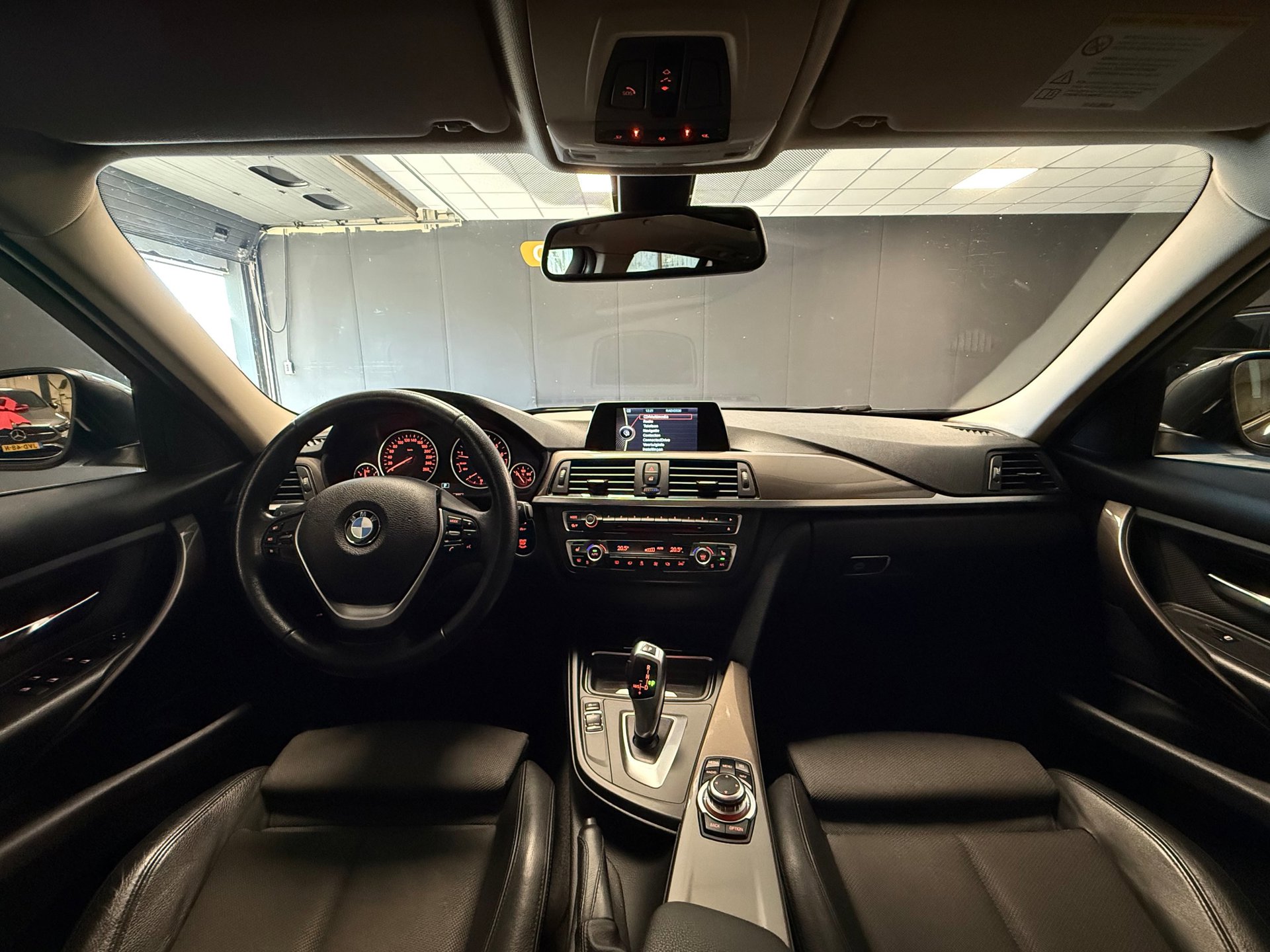 Foto van BMW 320i