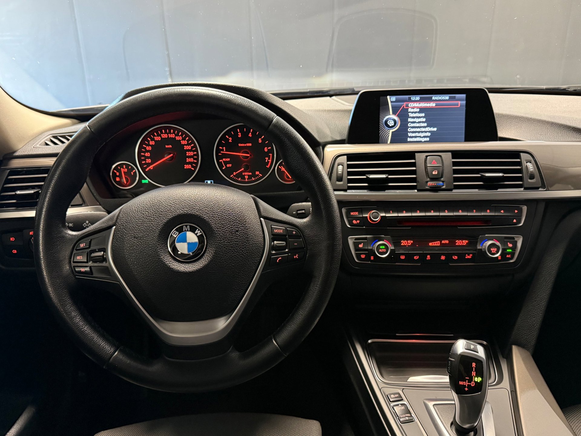 Foto van BMW 320i