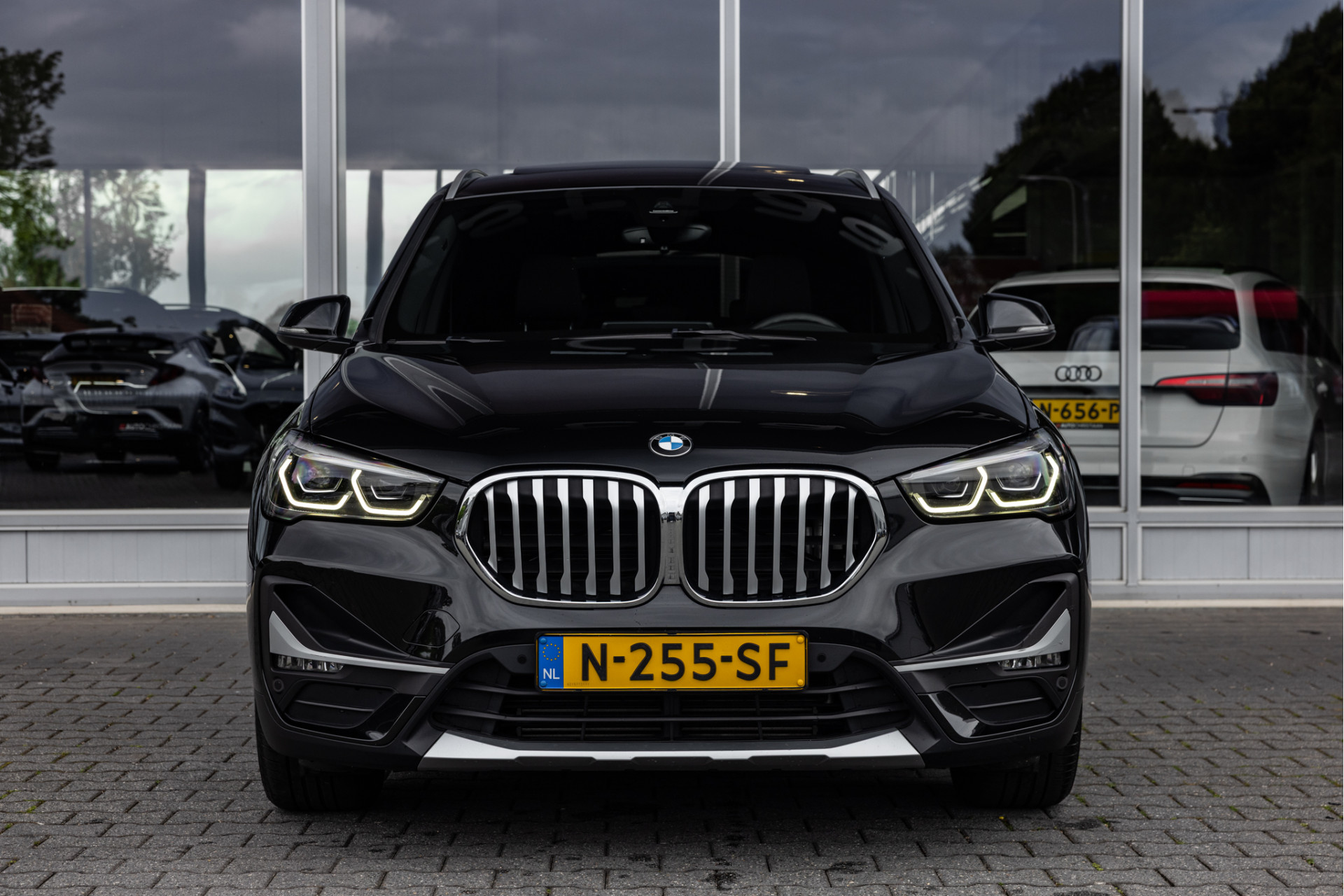 Foto van BMW X1 Xdrive25e