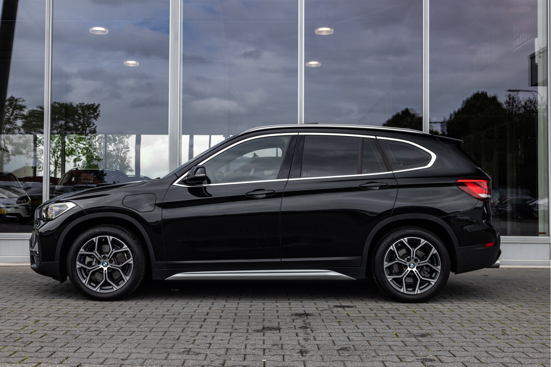 Foto van BMW X1 Xdrive25e