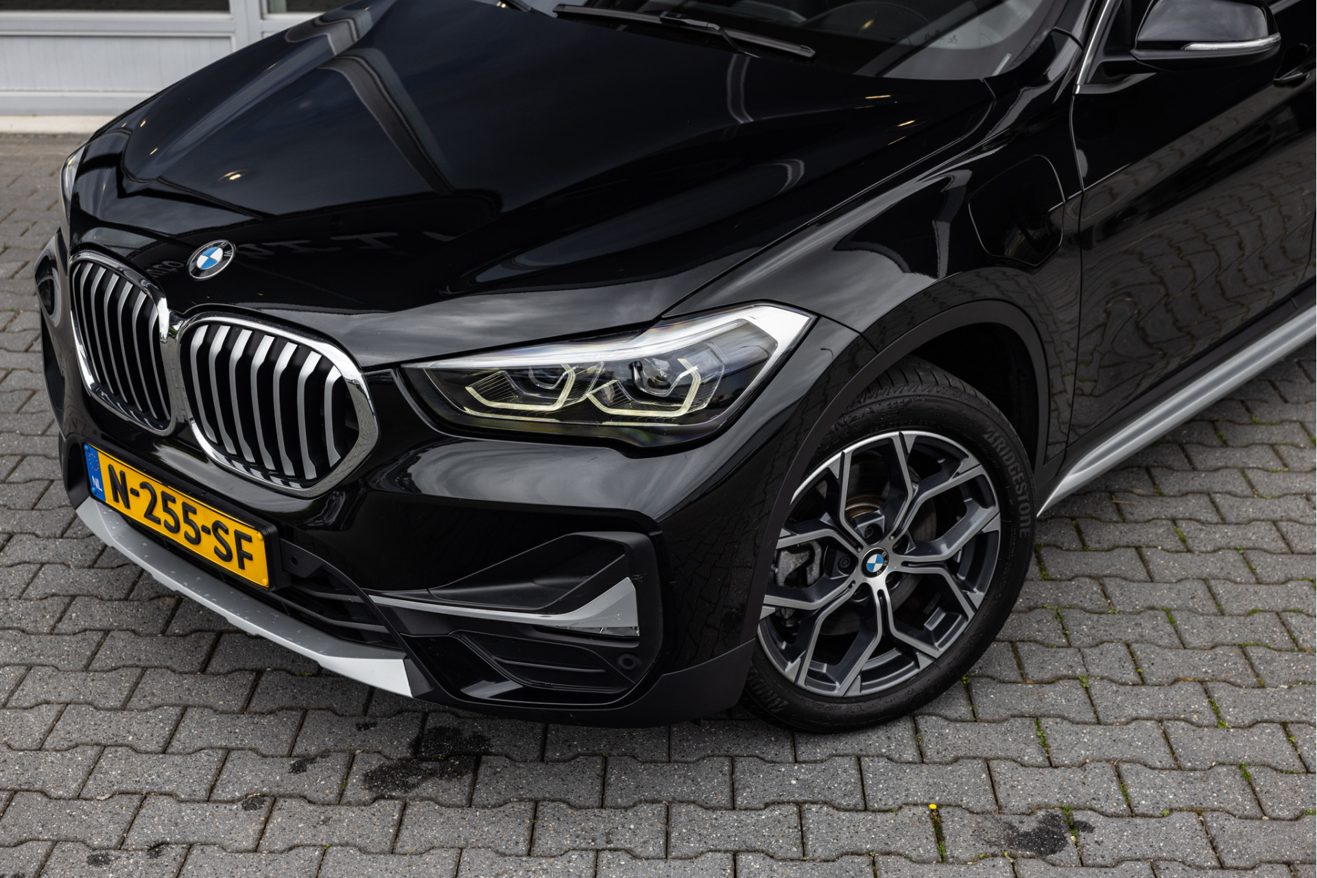 Foto van BMW X1 Xdrive25e