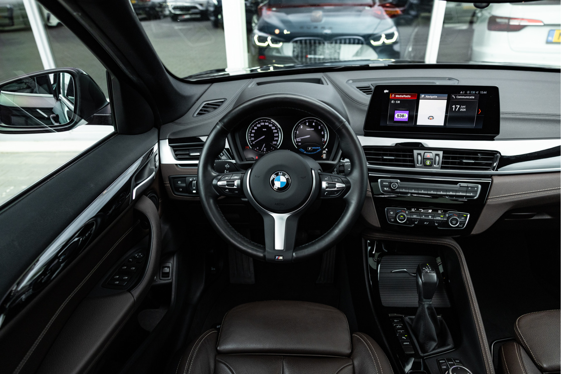 Foto van BMW X1 Xdrive25e