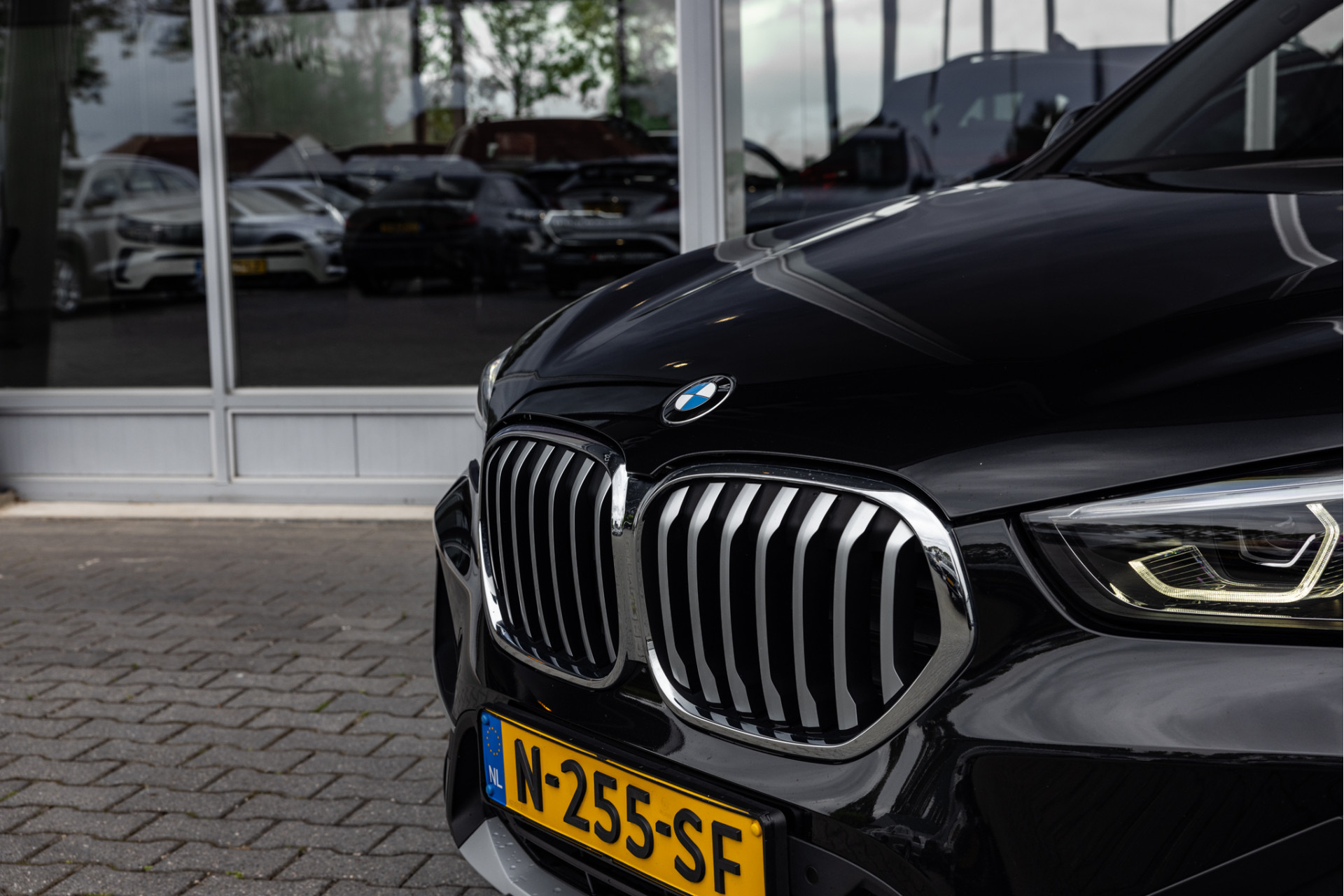 Foto van BMW X1 Xdrive25e