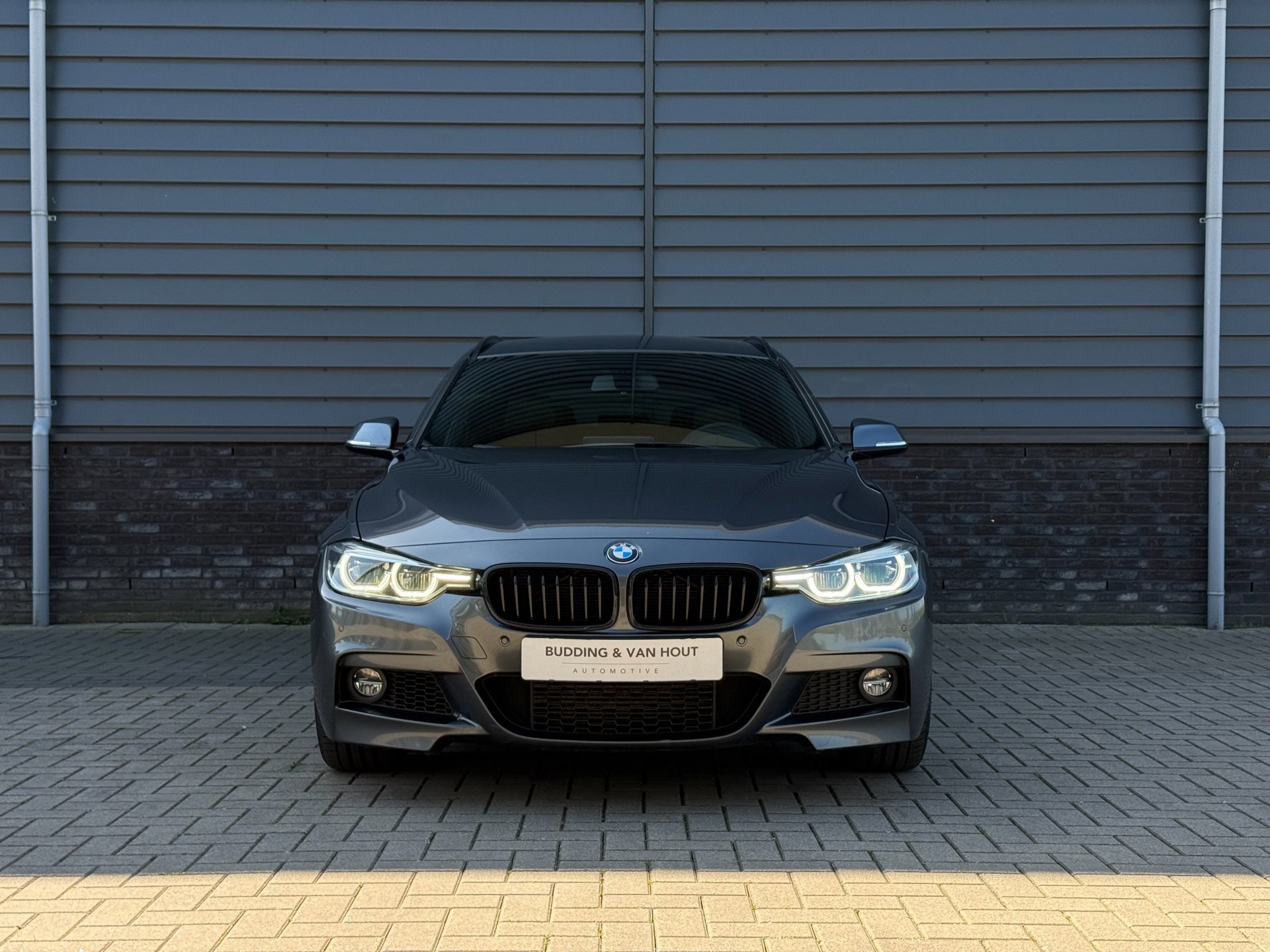 Foto van BMW 318i