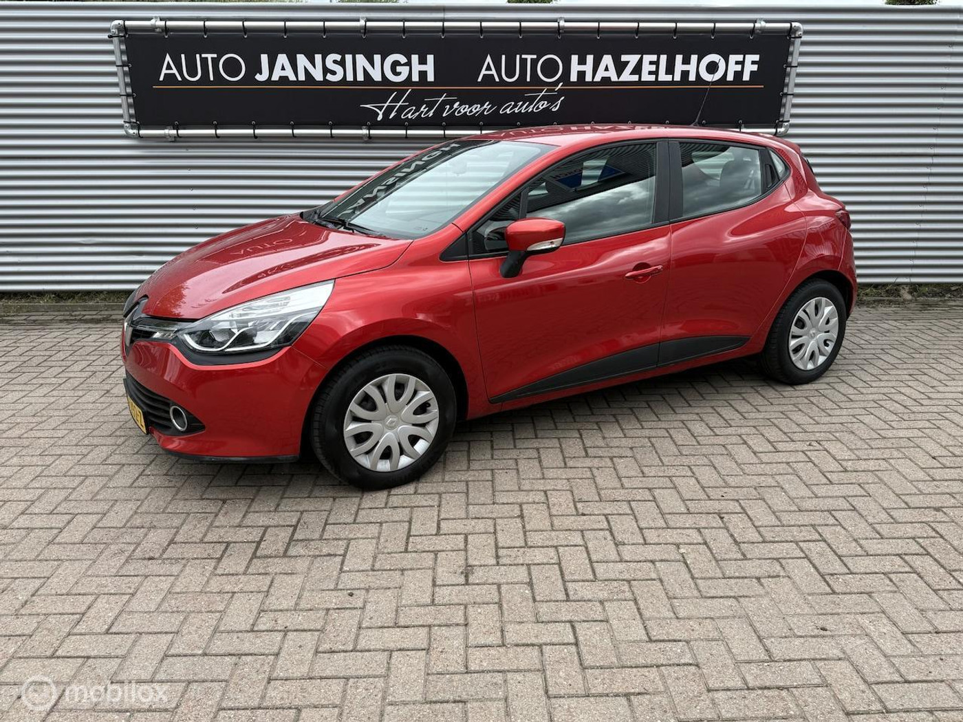 Renault Clio 0.9 TCe Eco2 Dynamique | Navigatie | Cruise | Airco | Bluetooth | Elekt. Ramen | RIJKLAARP 2016 - voorkant