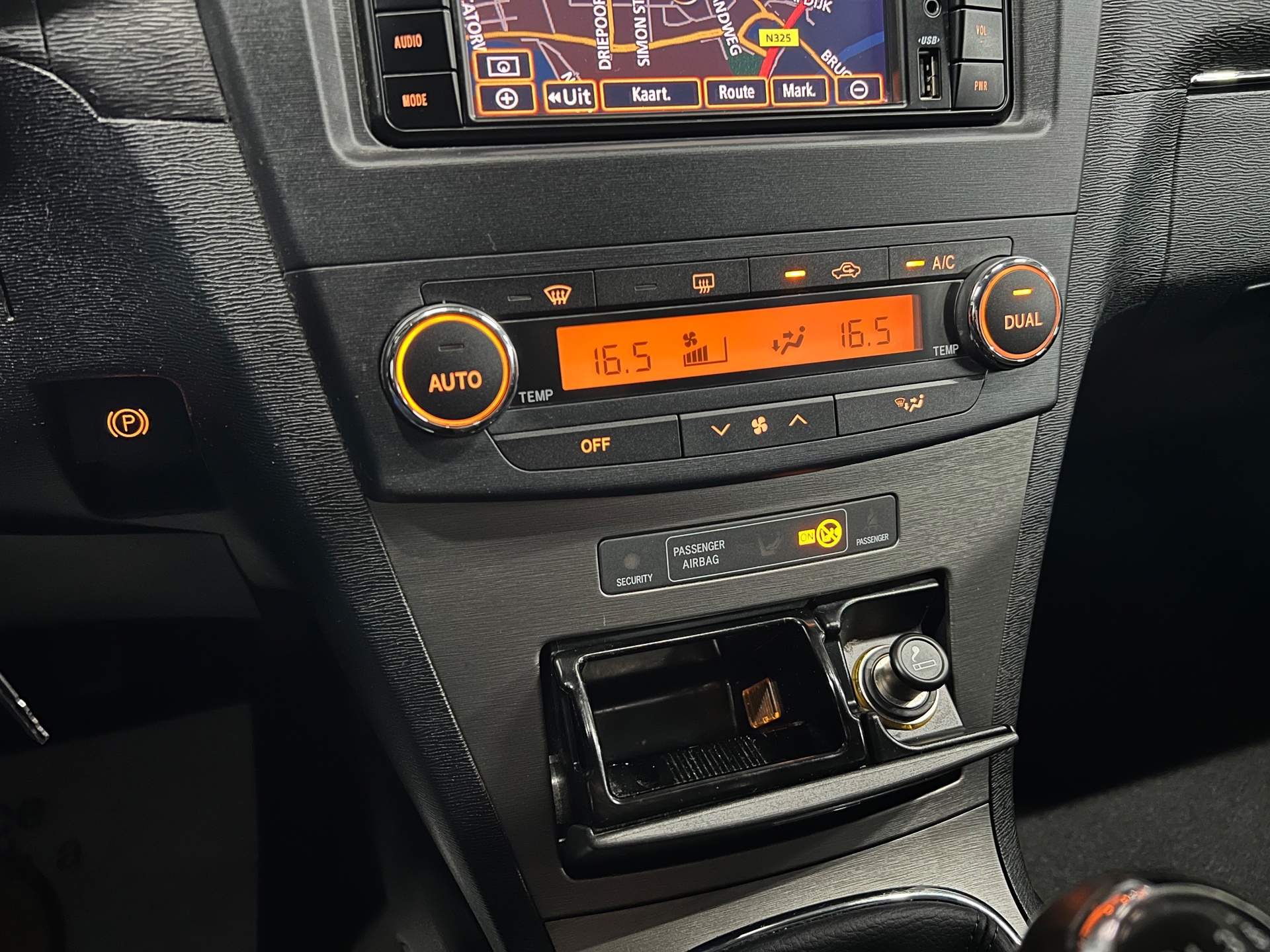 Foto van Toyota Toyota Avensis