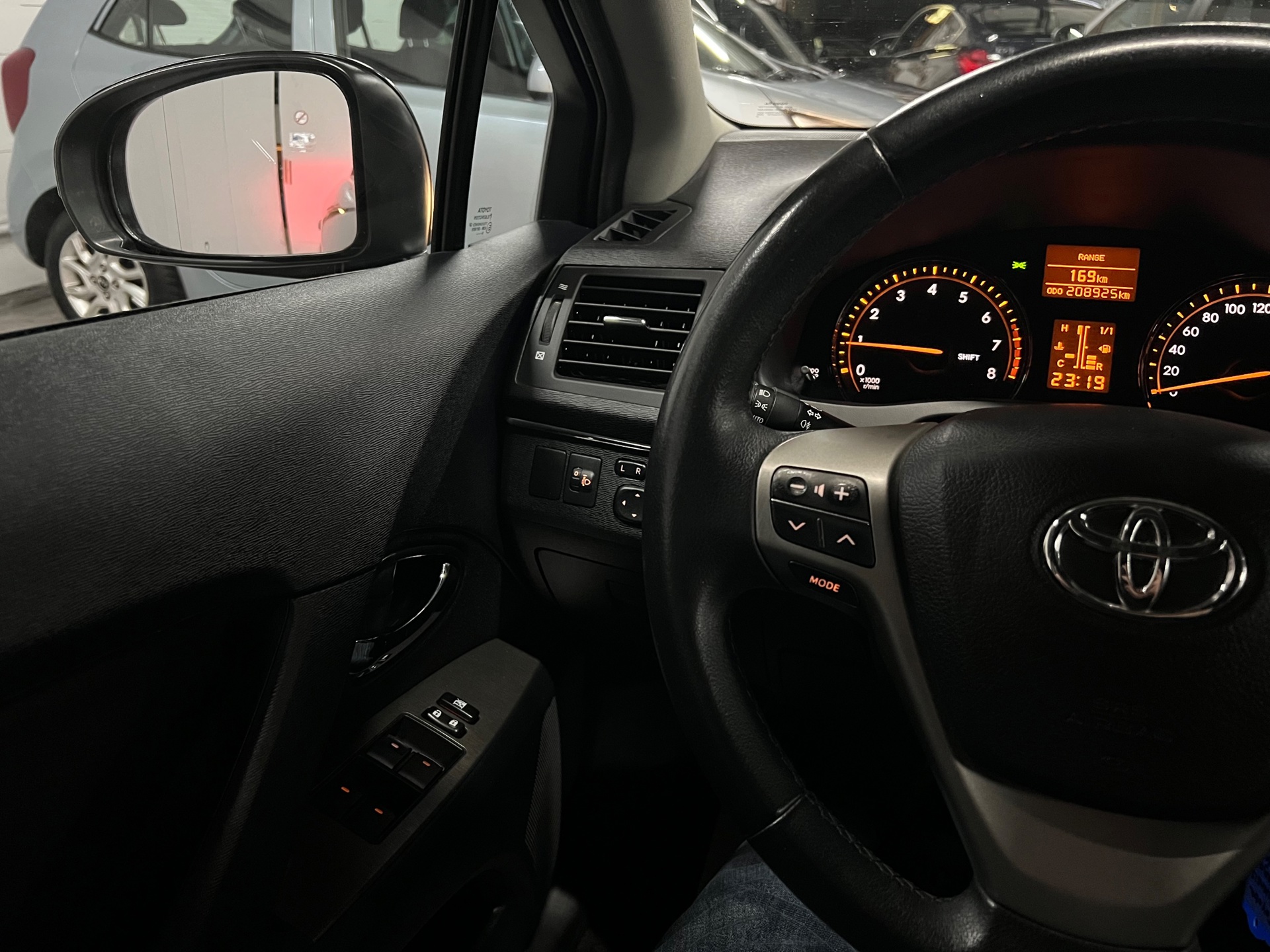 Foto van Toyota Toyota Avensis