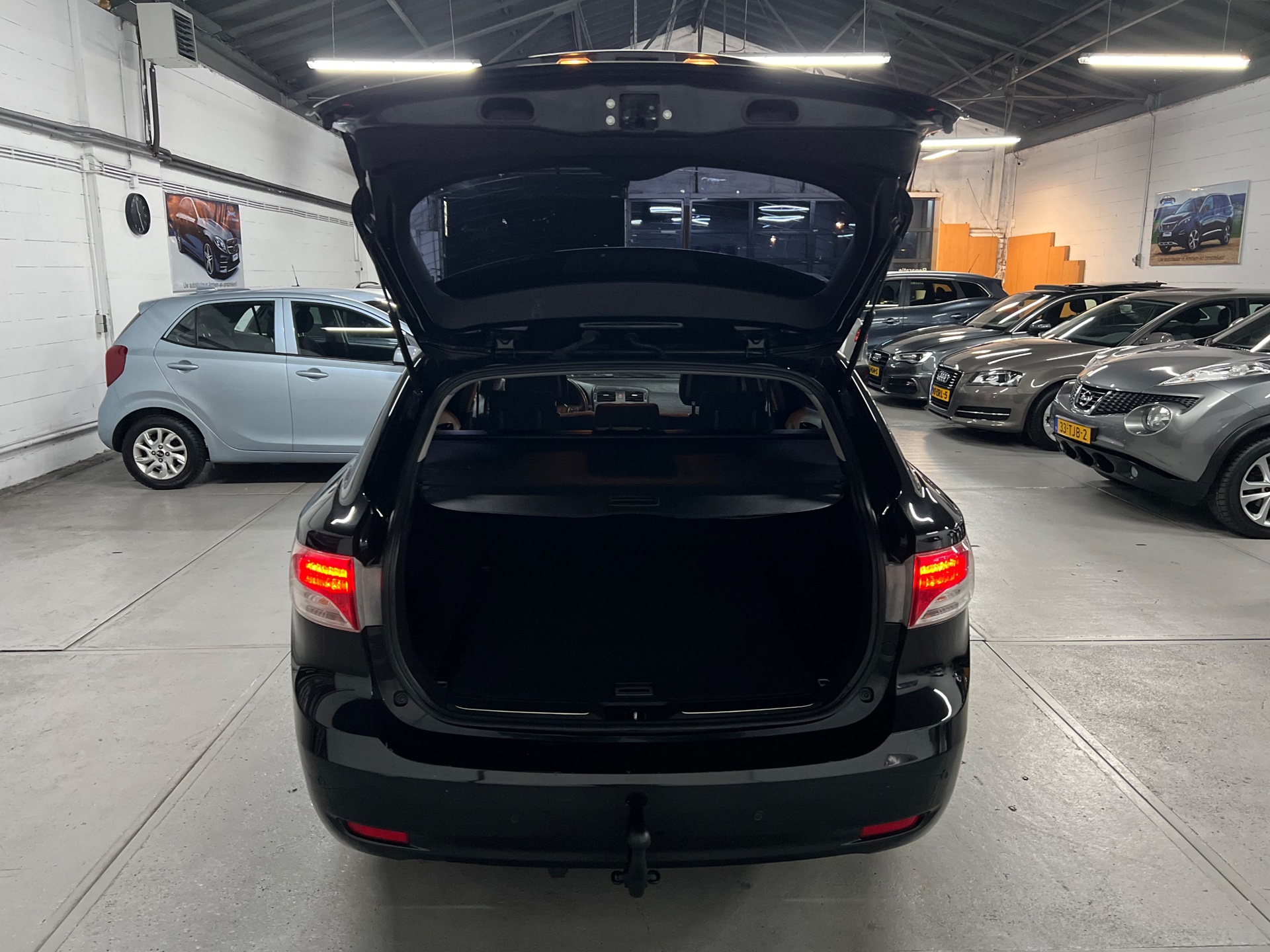 Foto van Toyota Toyota Avensis